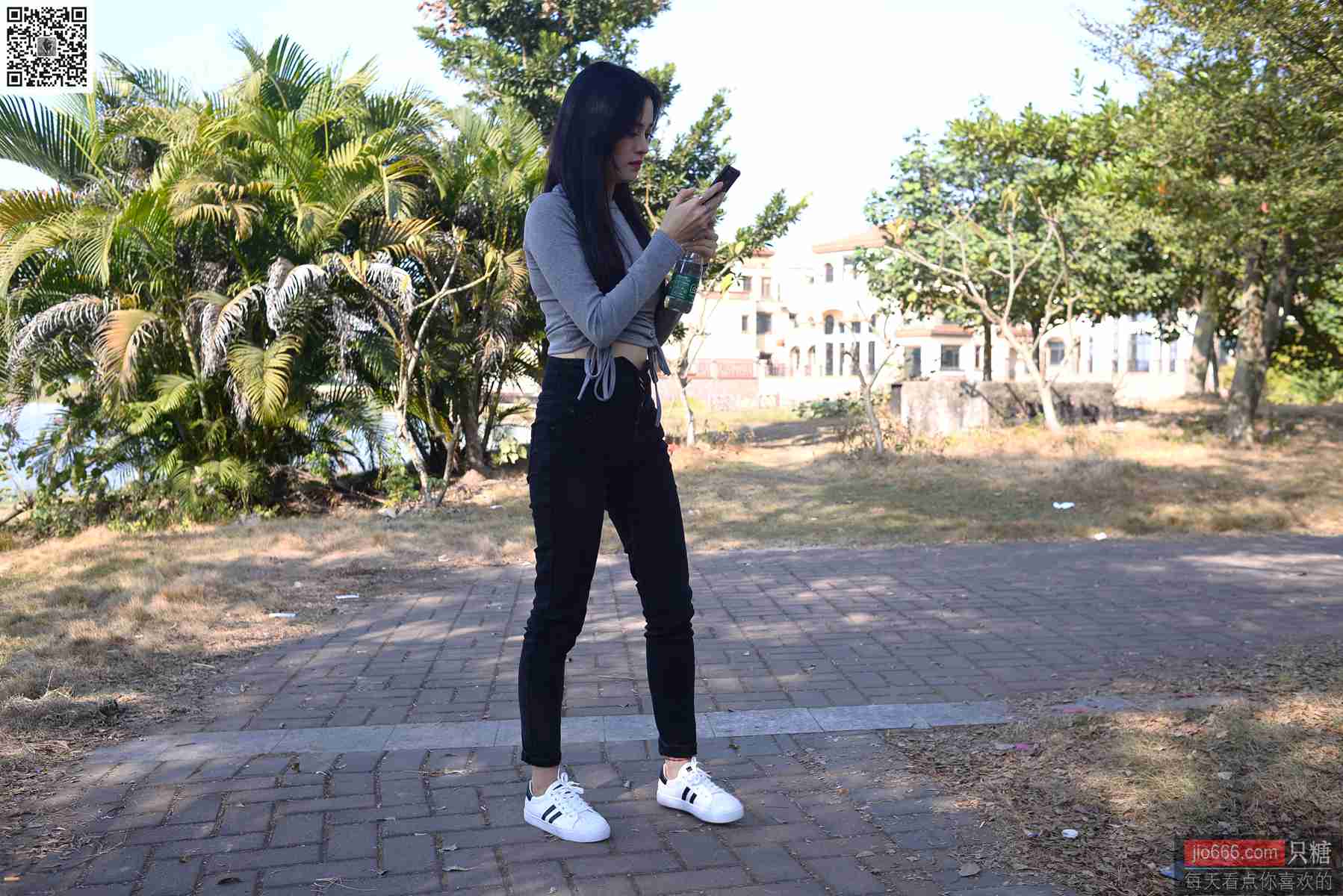 图片[139]-[只糖棉袜]NO.143 文文 深秋和冬天是个告别的好季节[228P] – 速更版-美库