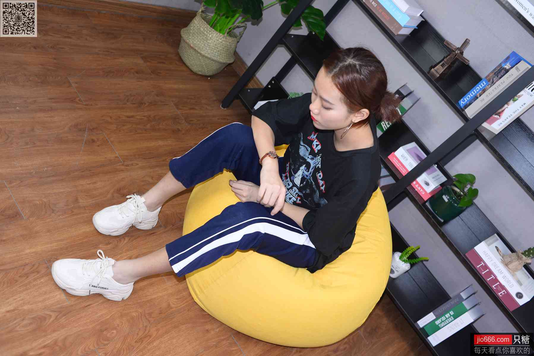 图片[148]-[只糖棉袜]NO.142 彤彤 你笑起来真像好天气[298P] – 速更版-美库