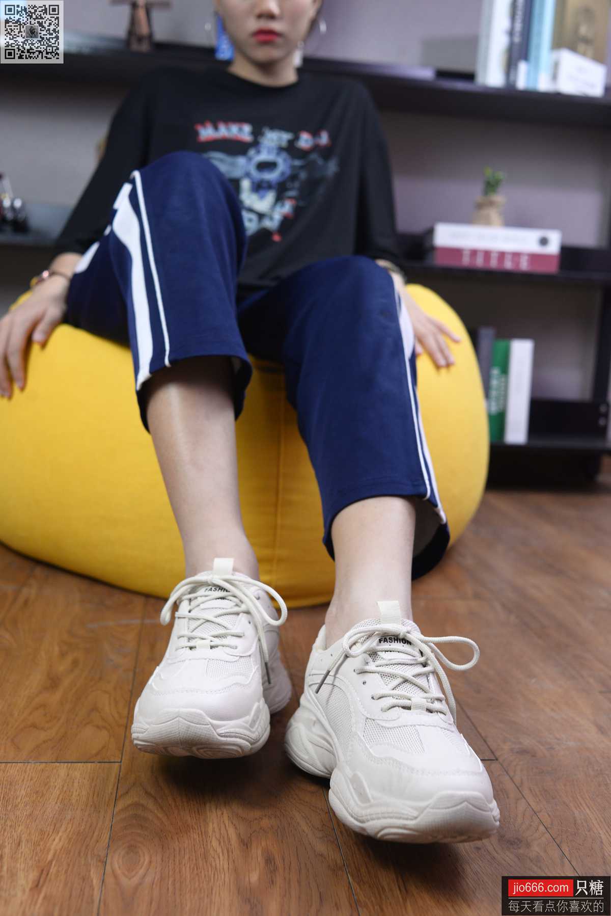 图片[48]-[只糖棉袜]NO.142 彤彤 你笑起来真像好天气[298P] – 速更版-美库