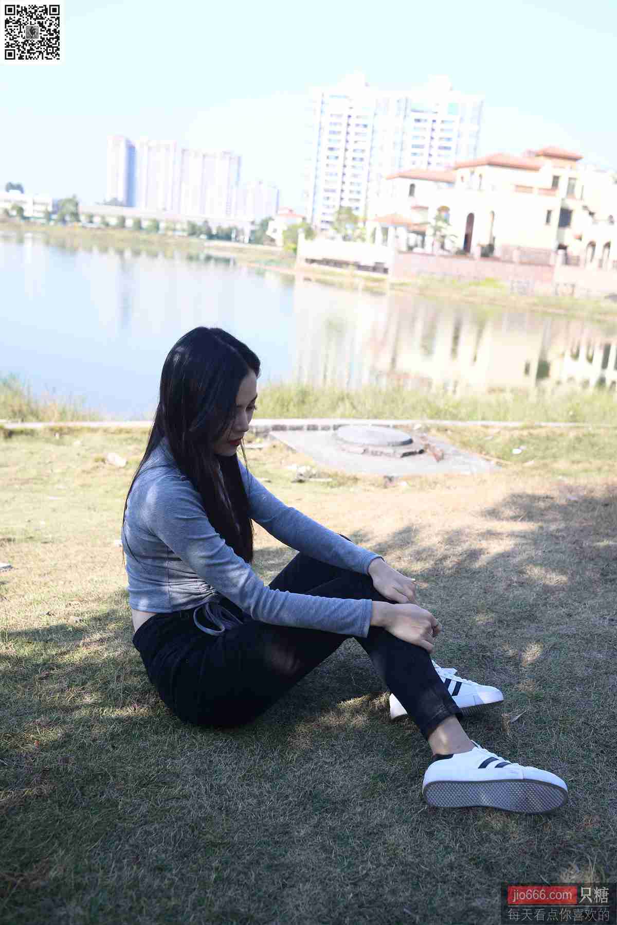 图片[110]-[只糖棉袜]NO.143 文文 深秋和冬天是个告别的好季节[228P] – 速更版-美库