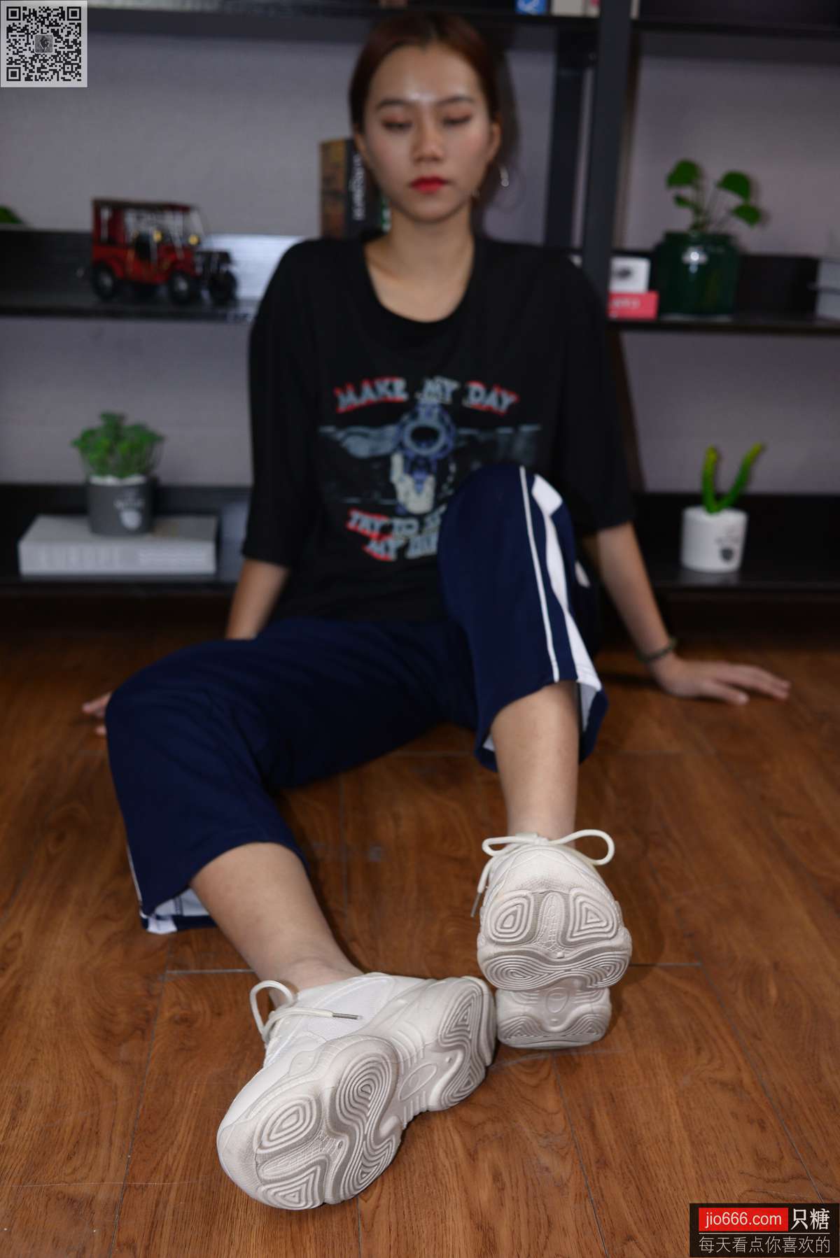 图片[23]-[只糖棉袜]NO.142 彤彤 你笑起来真像好天气[298P] – 速更版-美库