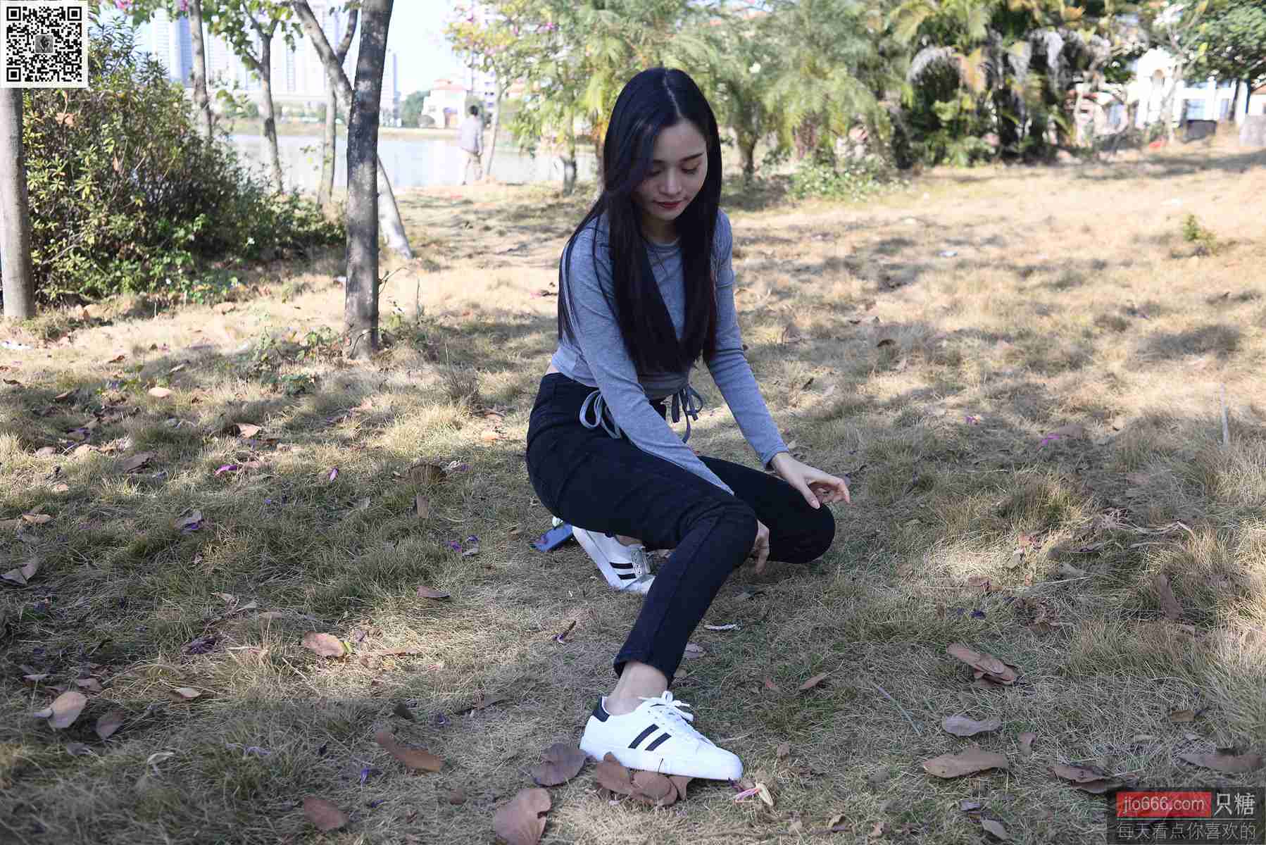 图片[95]-[只糖棉袜]NO.143 文文 深秋和冬天是个告别的好季节[228P] – 速更版-美库