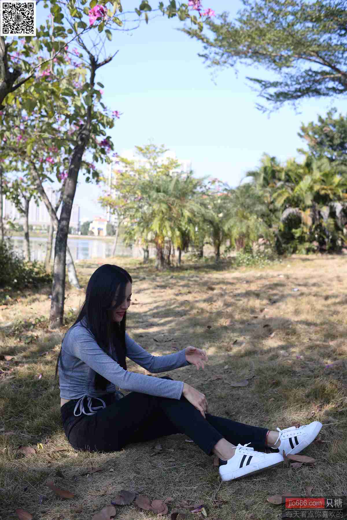 图片[126]-[只糖棉袜]NO.143 文文 深秋和冬天是个告别的好季节[228P] – 速更版-美库