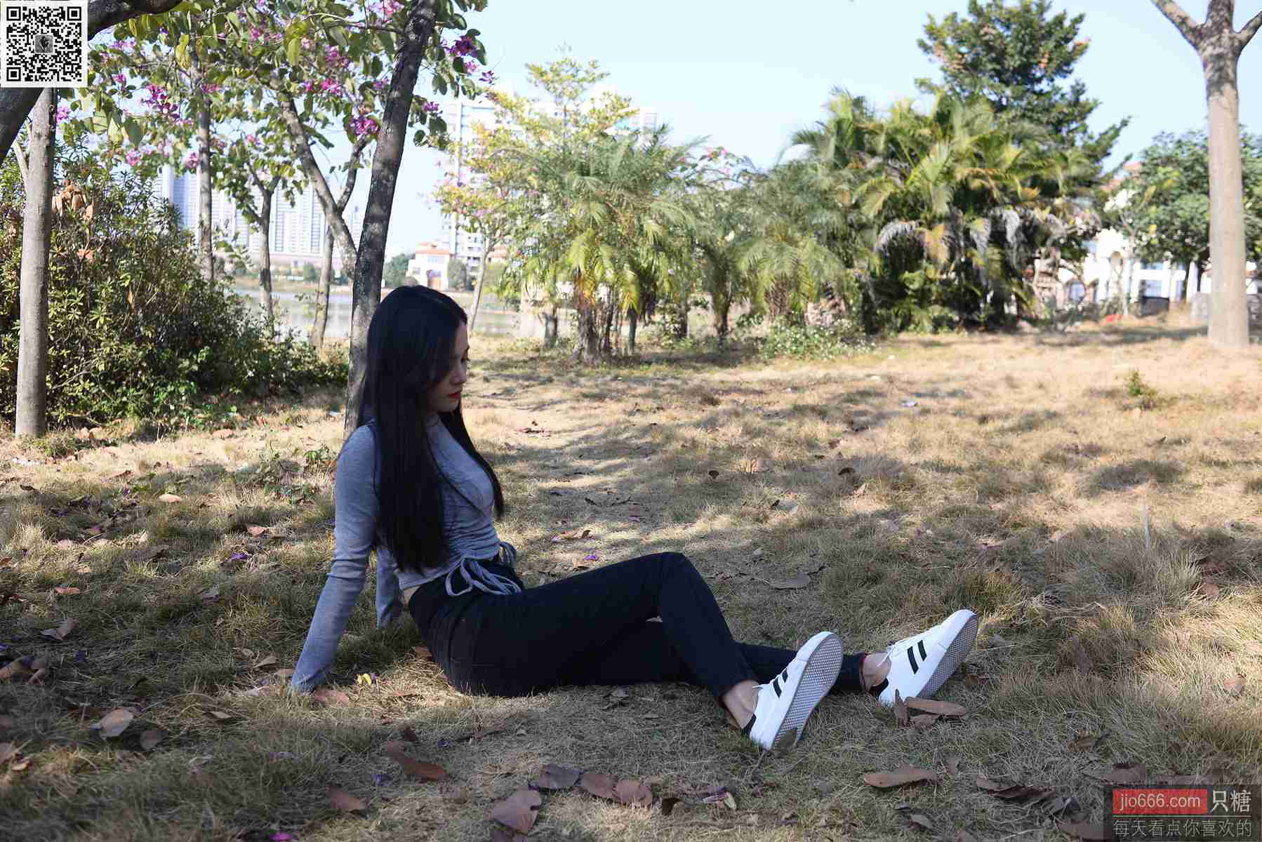 图片[152]-[只糖棉袜]NO.143 文文 深秋和冬天是个告别的好季节[228P] – 速更版-美库