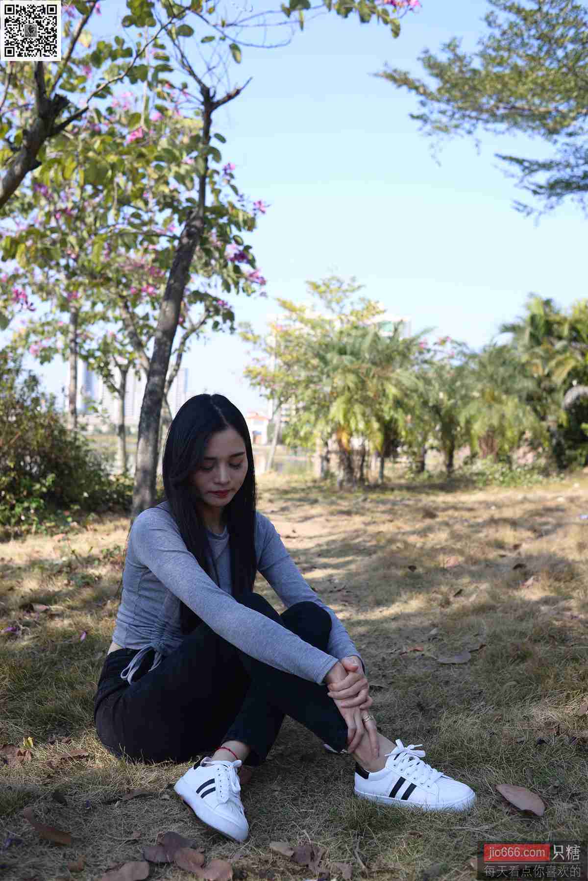 图片[192]-[只糖棉袜]NO.143 文文 深秋和冬天是个告别的好季节[228P] – 速更版-美库