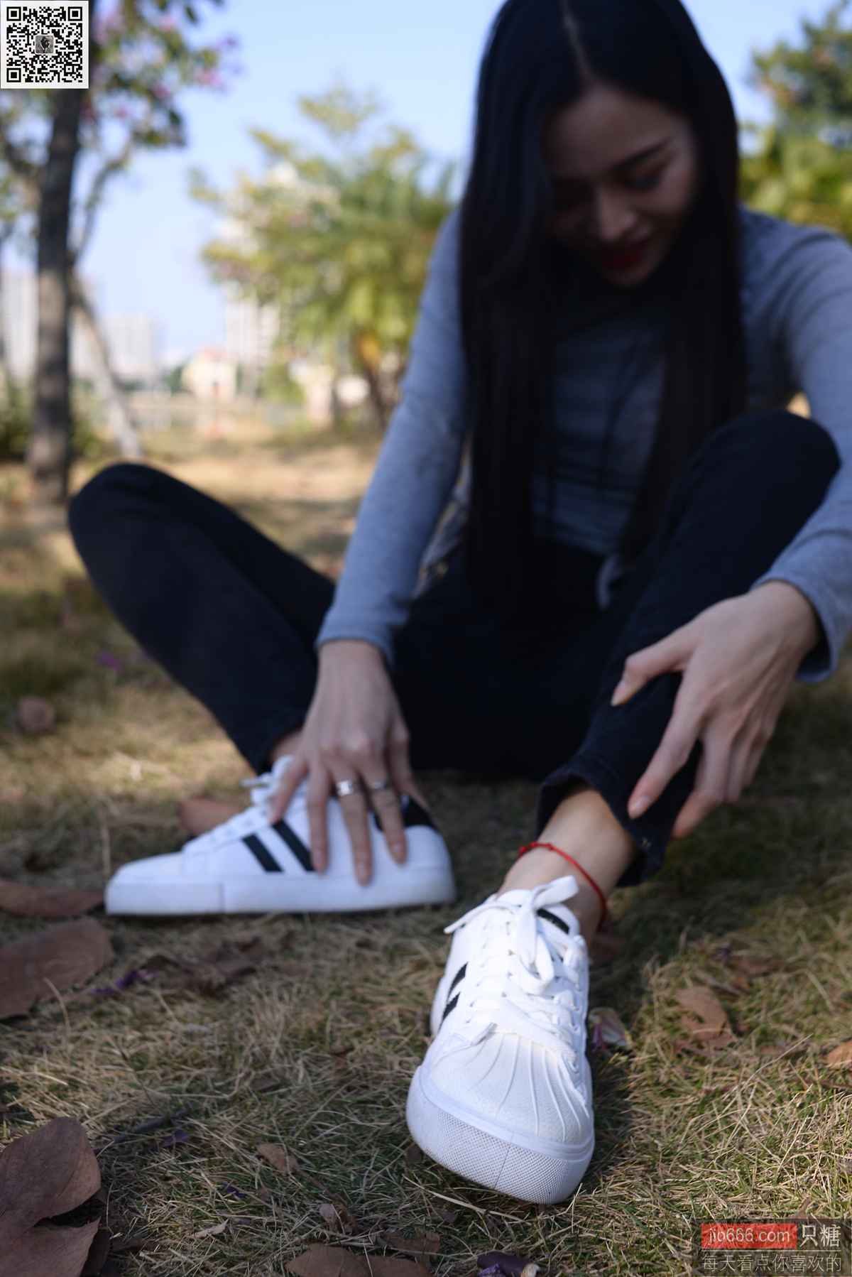 图片[129]-[只糖棉袜]NO.143 文文 深秋和冬天是个告别的好季节[228P] – 速更版-美库