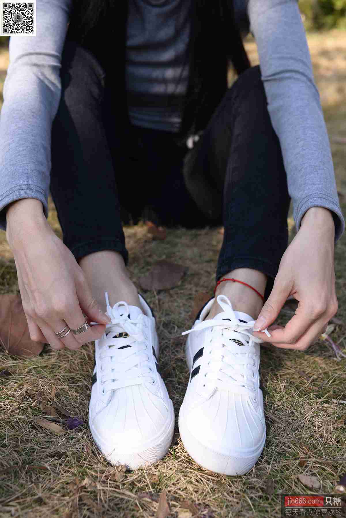 图片[118]-[只糖棉袜]NO.143 文文 深秋和冬天是个告别的好季节[228P] – 速更版-美库