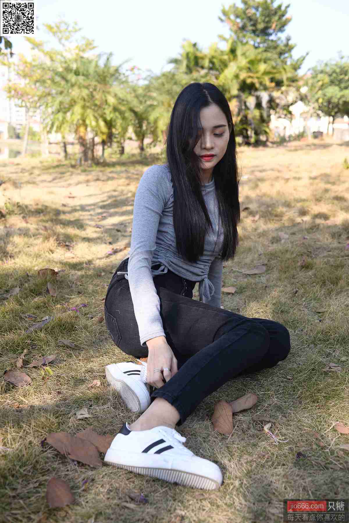 图片[162]-[只糖棉袜]NO.143 文文 深秋和冬天是个告别的好季节[228P] – 速更版-美库