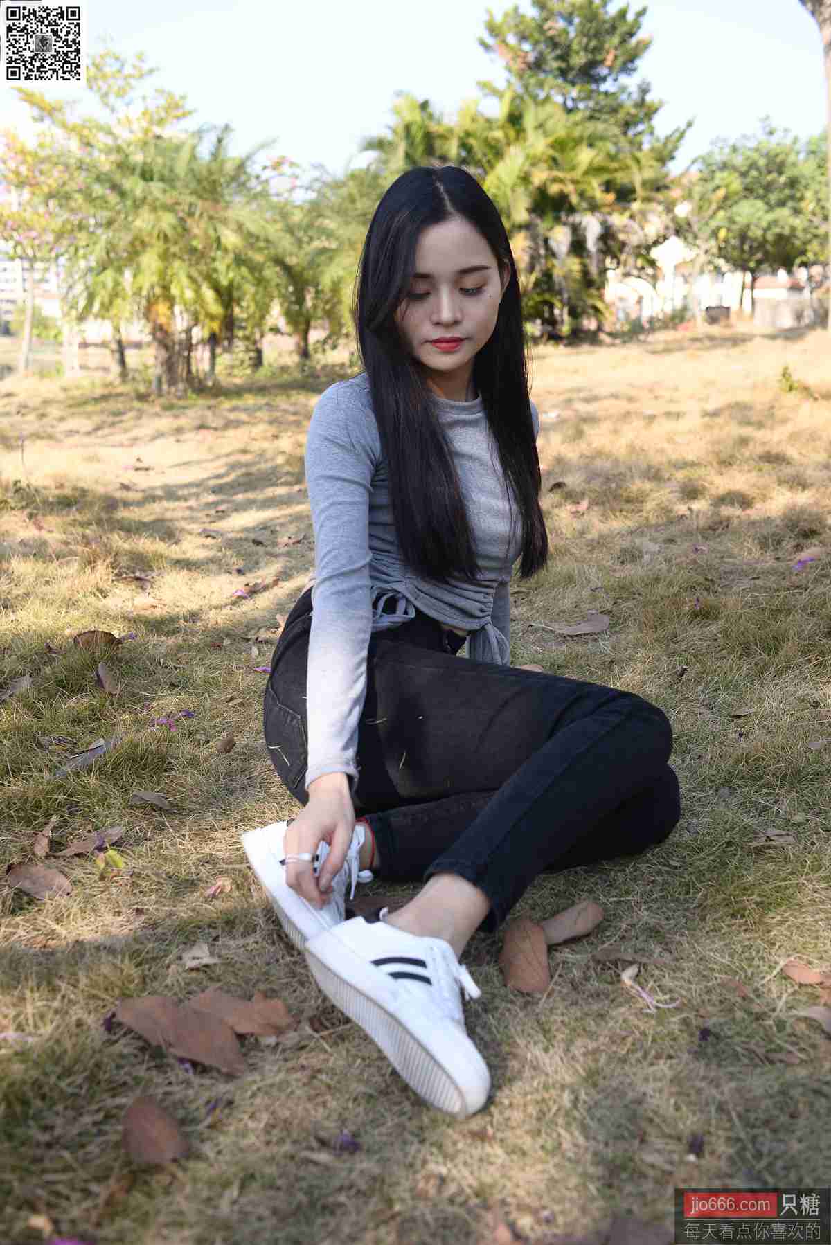 图片[111]-[只糖棉袜]NO.143 文文 深秋和冬天是个告别的好季节[228P] – 速更版-美库