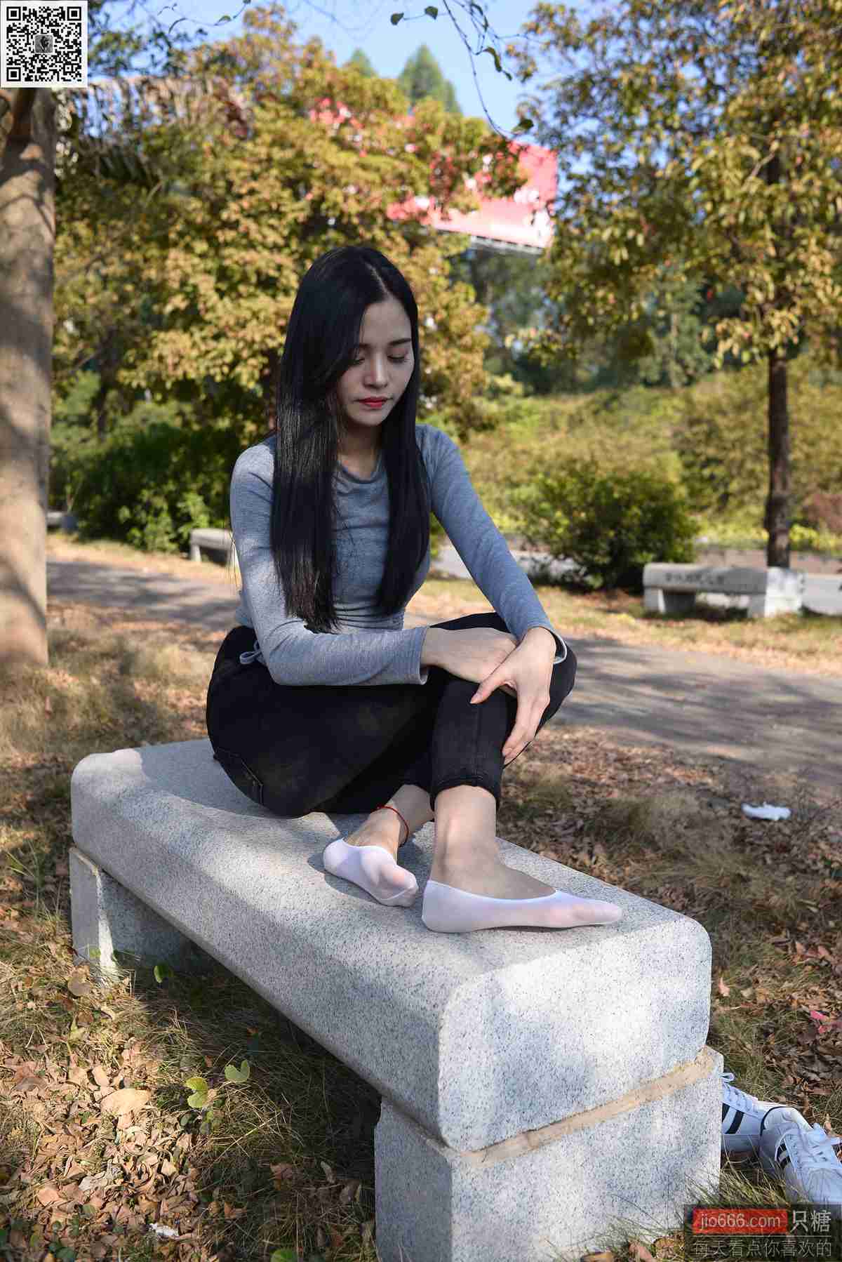 图片[124]-[只糖棉袜]NO.143 文文 深秋和冬天是个告别的好季节[228P] – 速更版-美库