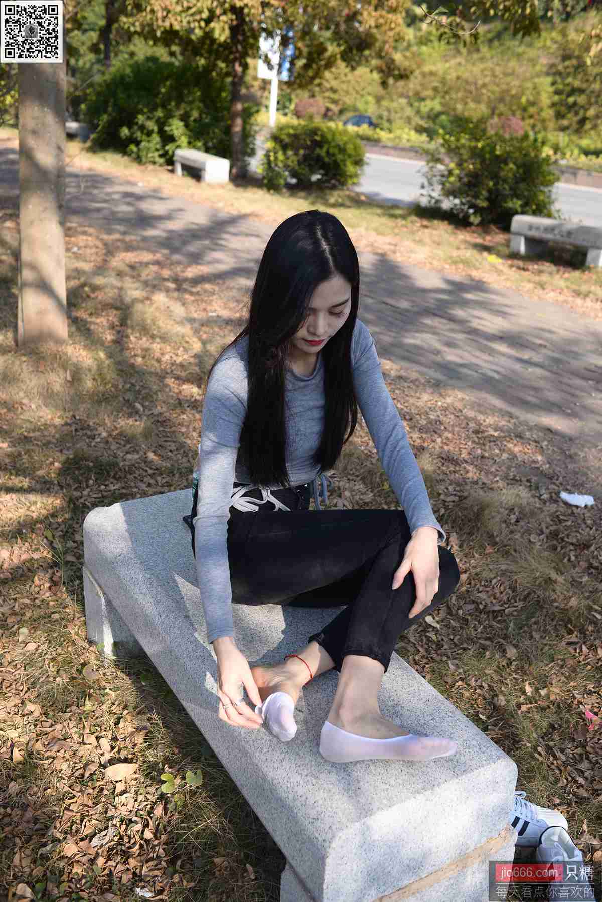 图片[72]-[只糖棉袜]NO.143 文文 深秋和冬天是个告别的好季节[228P] – 速更版-美库