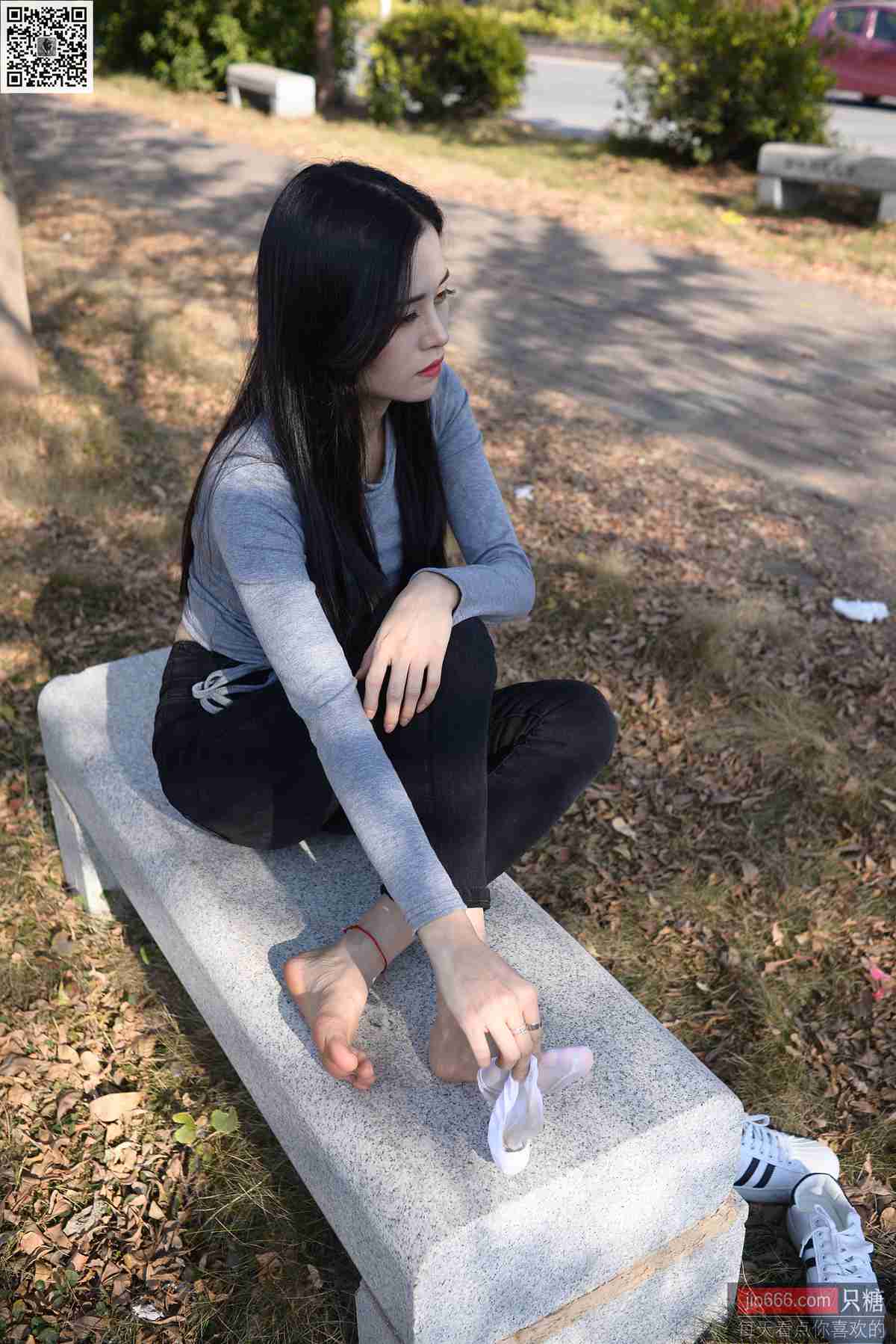 图片[34]-[只糖棉袜]NO.143 文文 深秋和冬天是个告别的好季节[228P] – 速更版-美库