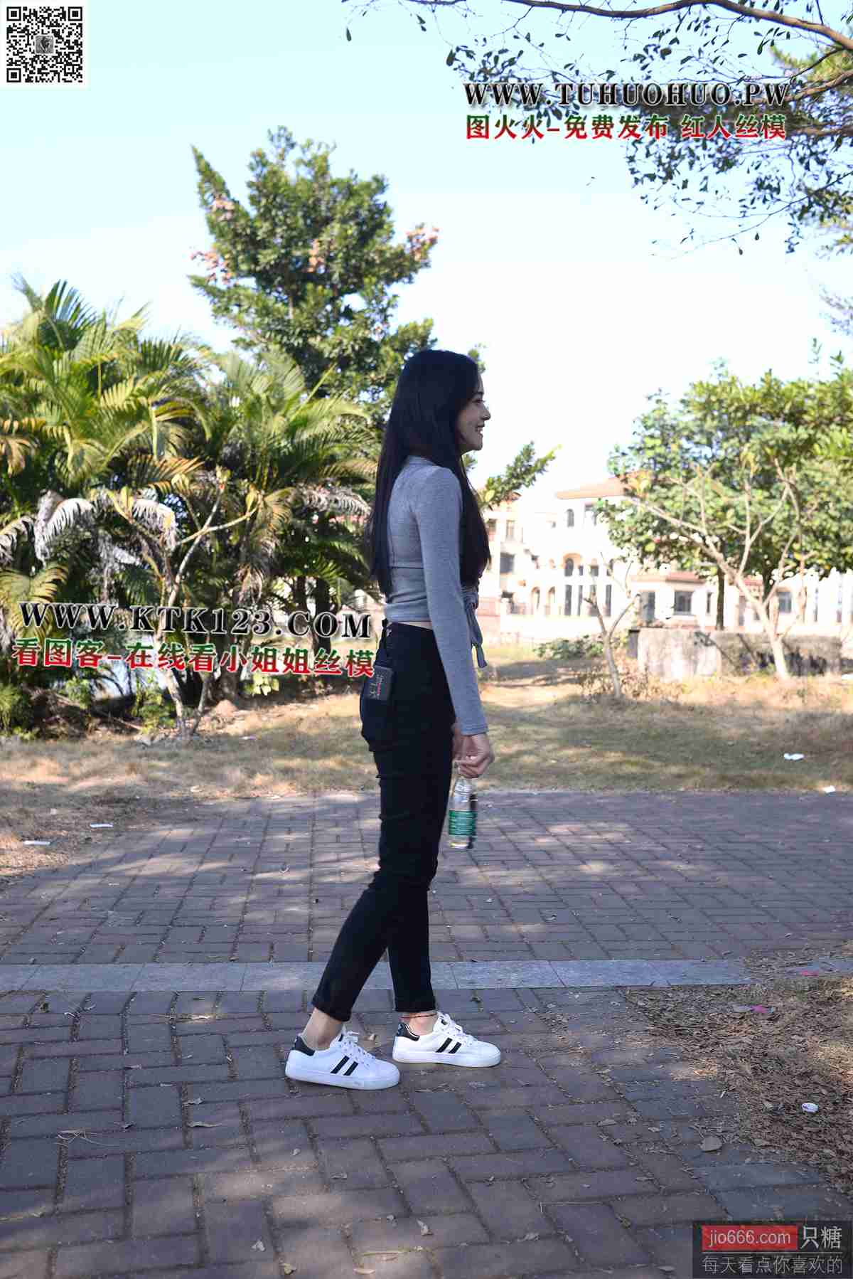 图片[149]-[只糖棉袜]NO.143 文文 深秋和冬天是个告别的好季节[228P] – 速更版-美库