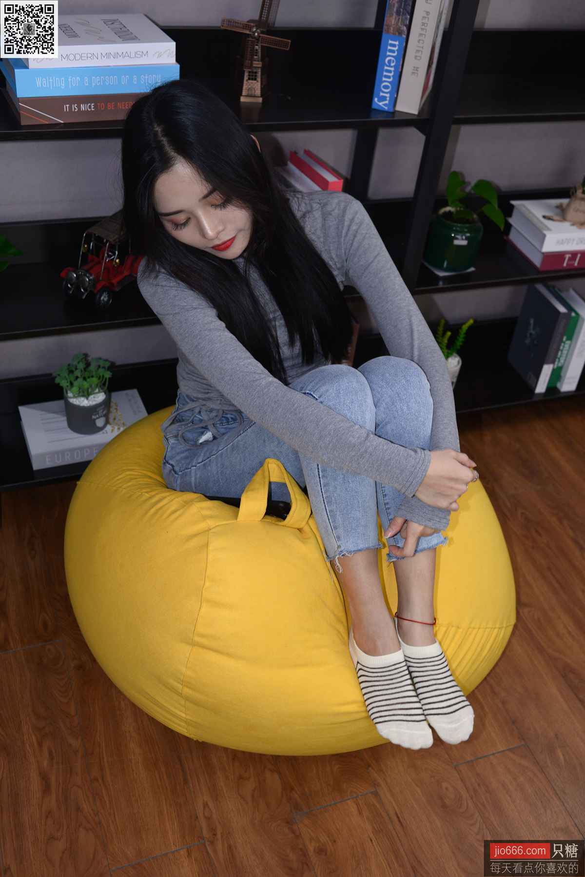 图片[42]-[只糖棉袜]NO.149 文文 轻拾月光，听风声缱绻[229P] – 速更版-美库