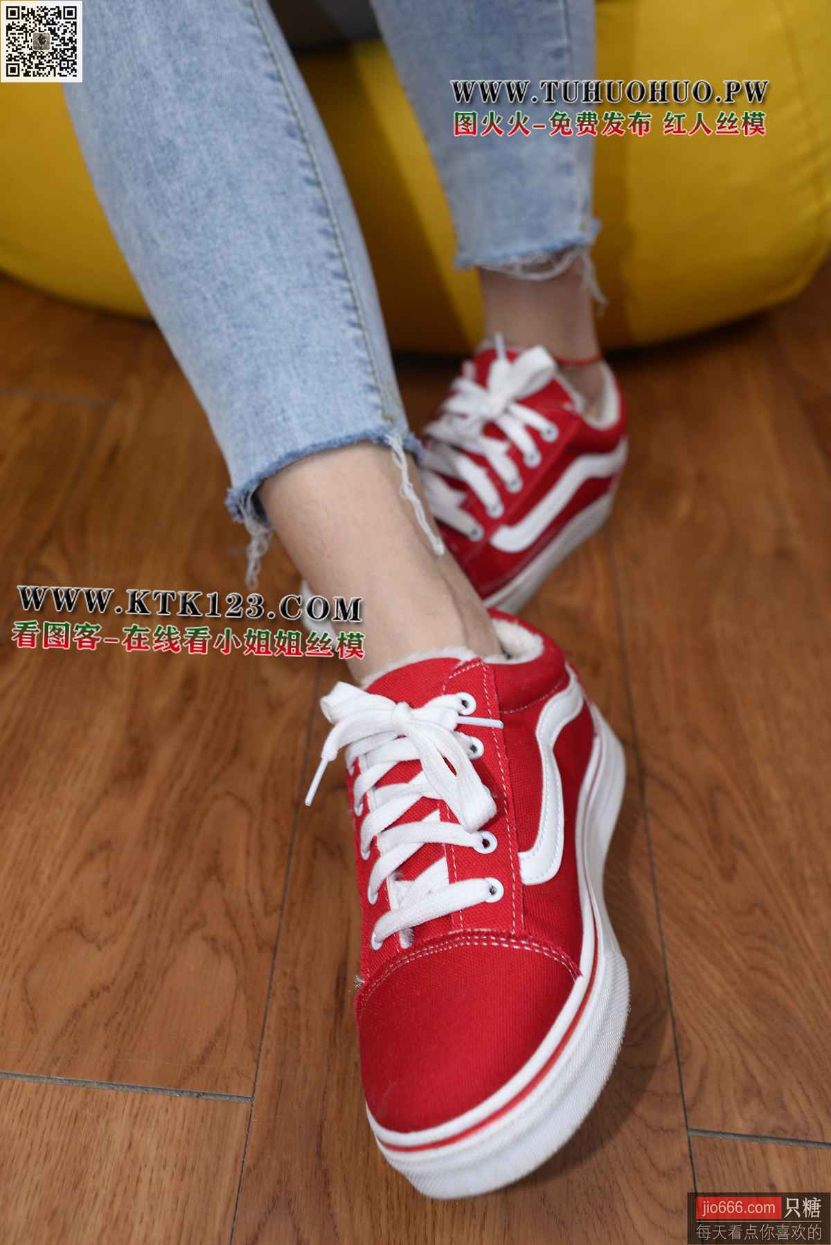 图片[10]-[只糖棉袜]NO.149 文文 轻拾月光，听风声缱绻[229P] – 速更版-美库