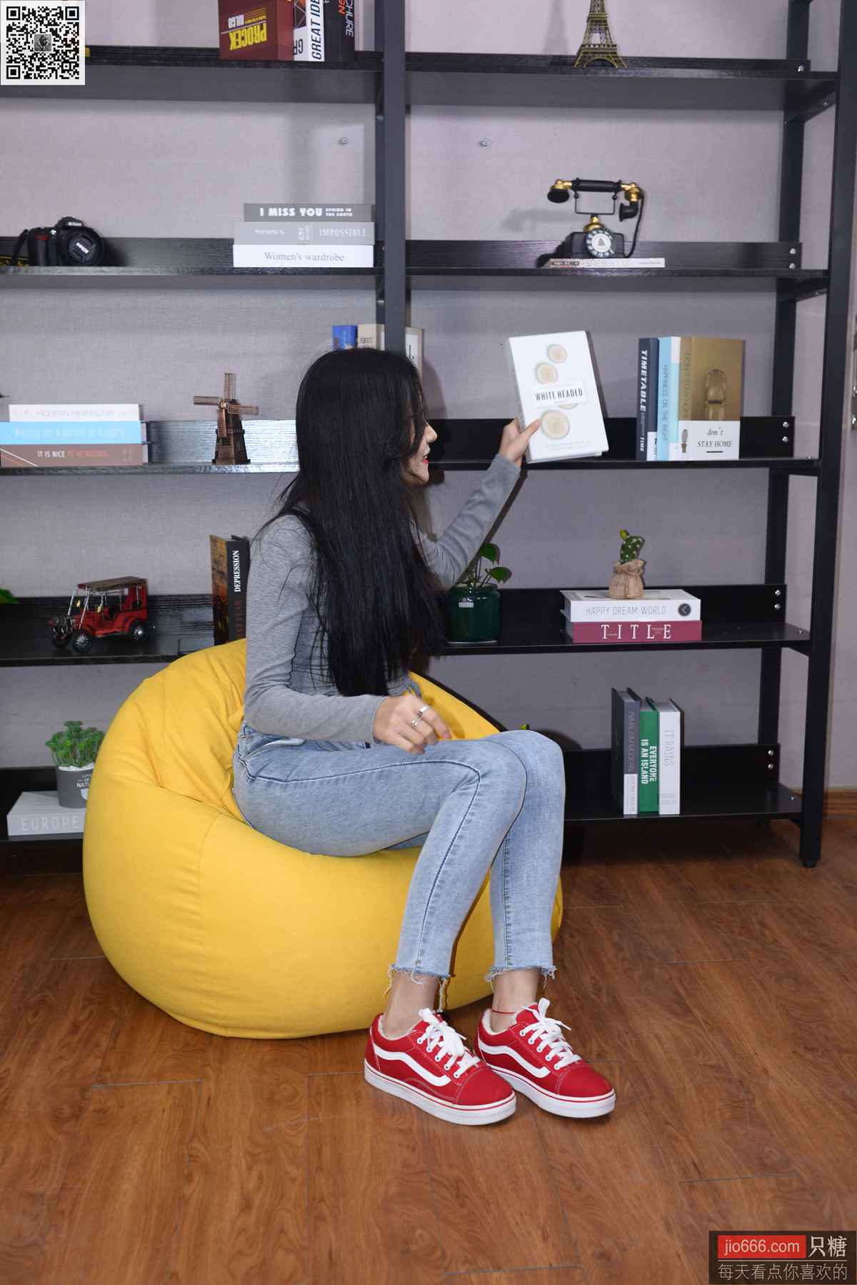 图片[32]-[只糖棉袜]NO.149 文文 轻拾月光，听风声缱绻[229P] – 速更版-美库