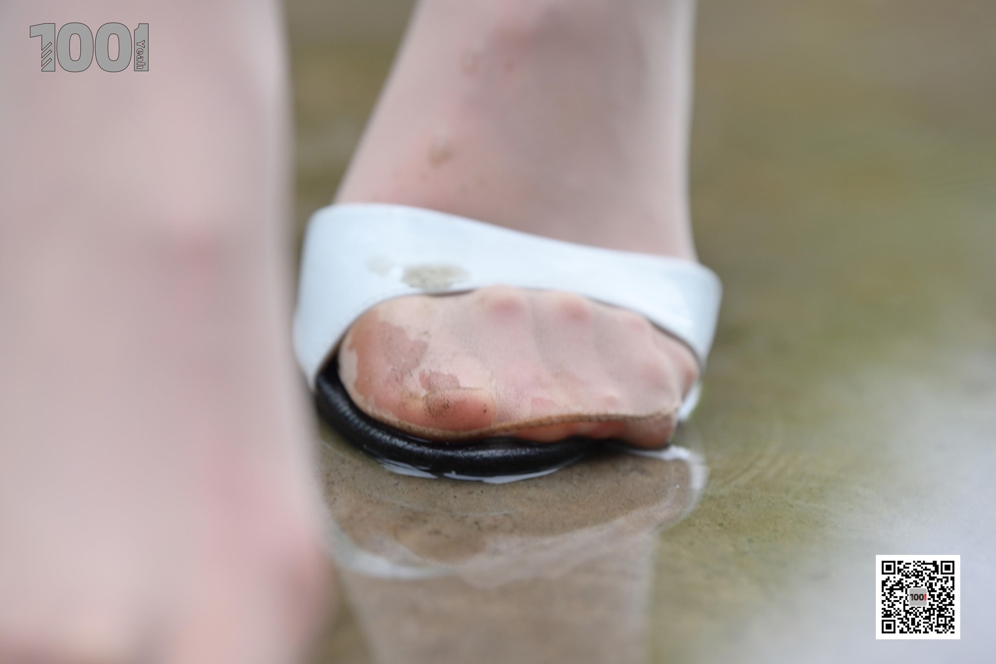 图片[32]-[IESS异思趣向]一千零一夜 162《雨中漫步2》[74P] – 速更版-美库