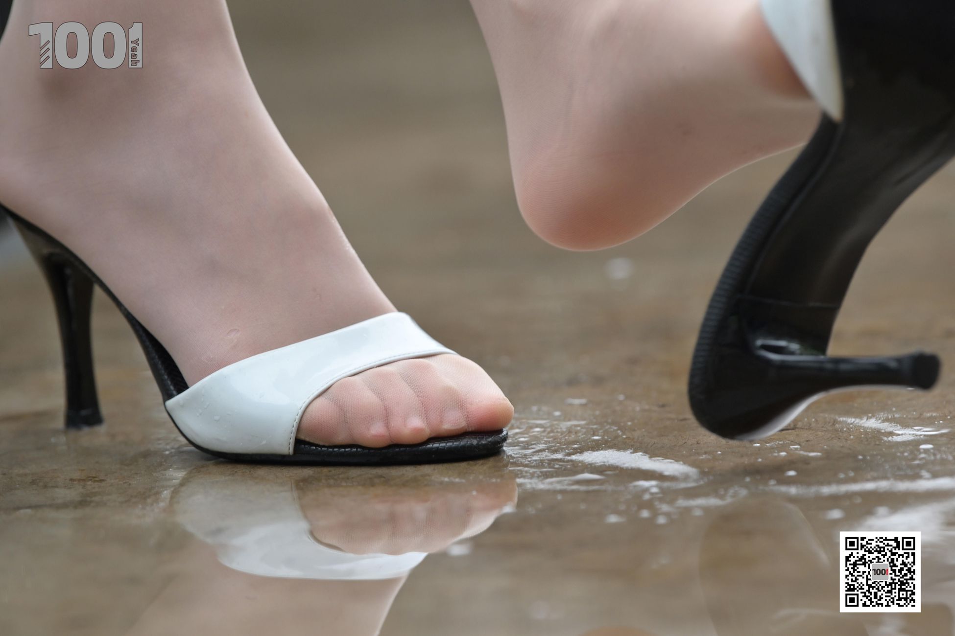 图片[23]-[IESS异思趣向]一千零一夜 162《雨中漫步2》[74P] – 速更版-美库