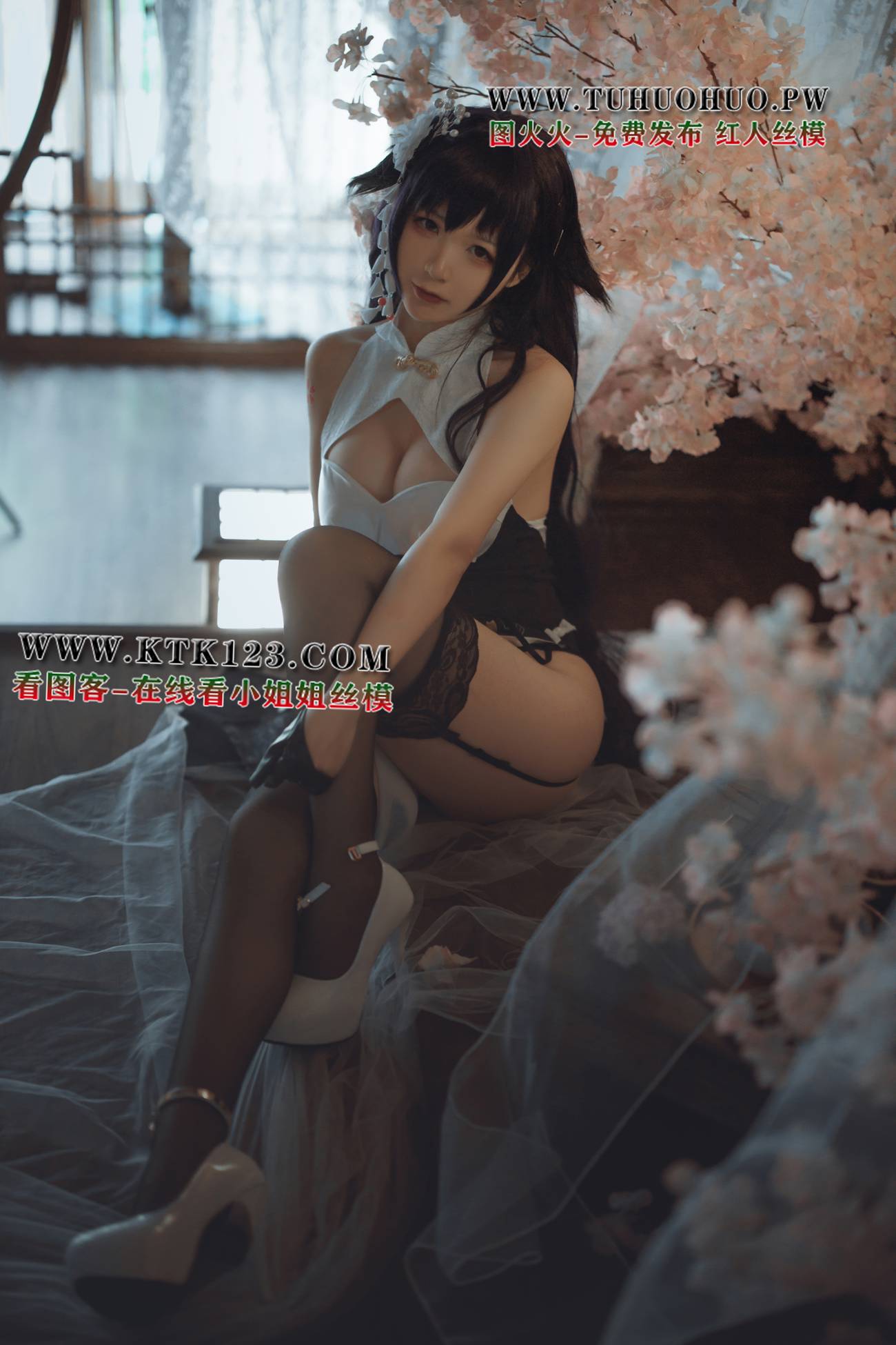 图片[12]-樱落酱w 2020吾妻旗袍[20P] – 速更版-美库