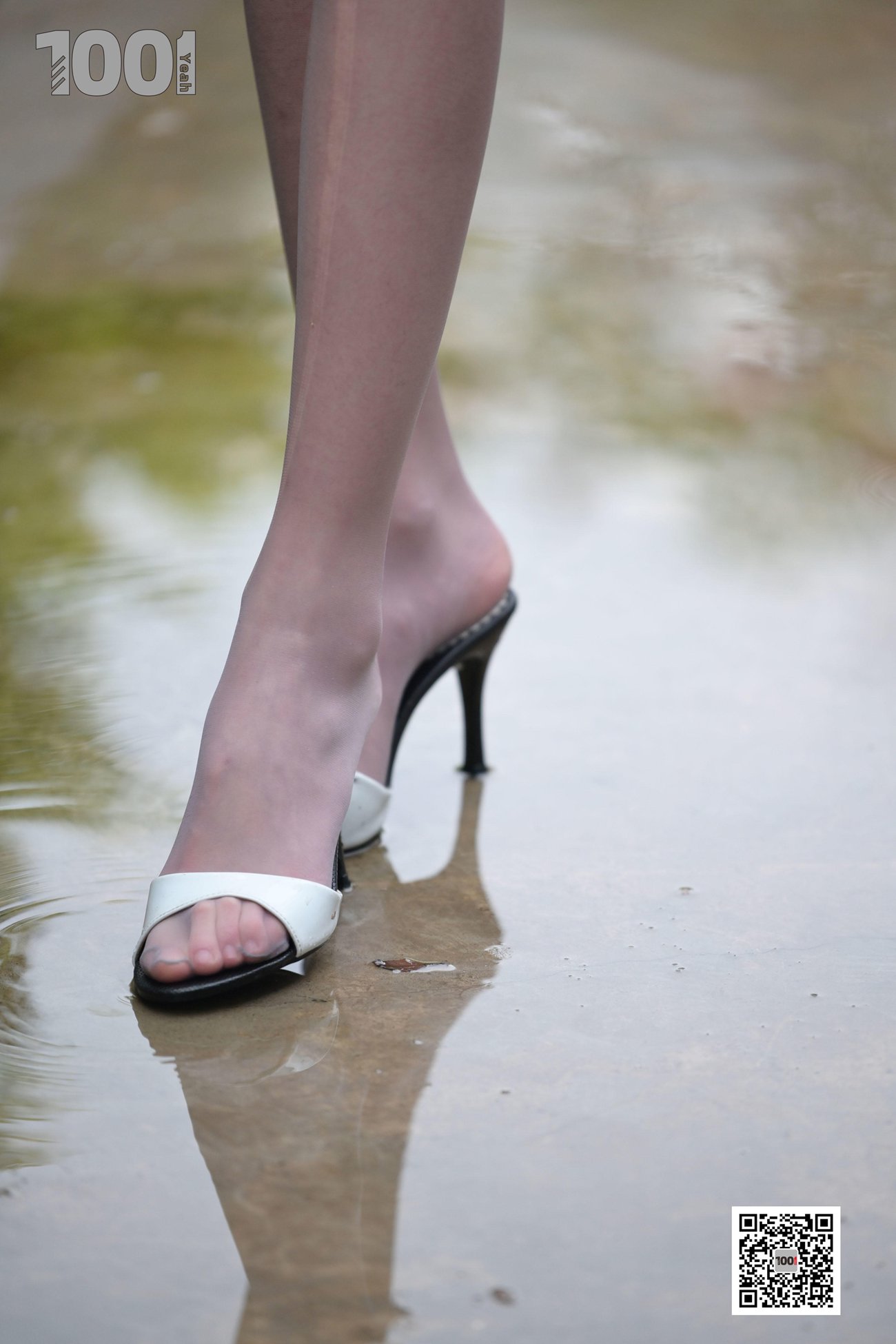 图片[17]-[IESS异思趣向]一千零一夜 163《雨中漫步3》[72P] – 速更版-美库