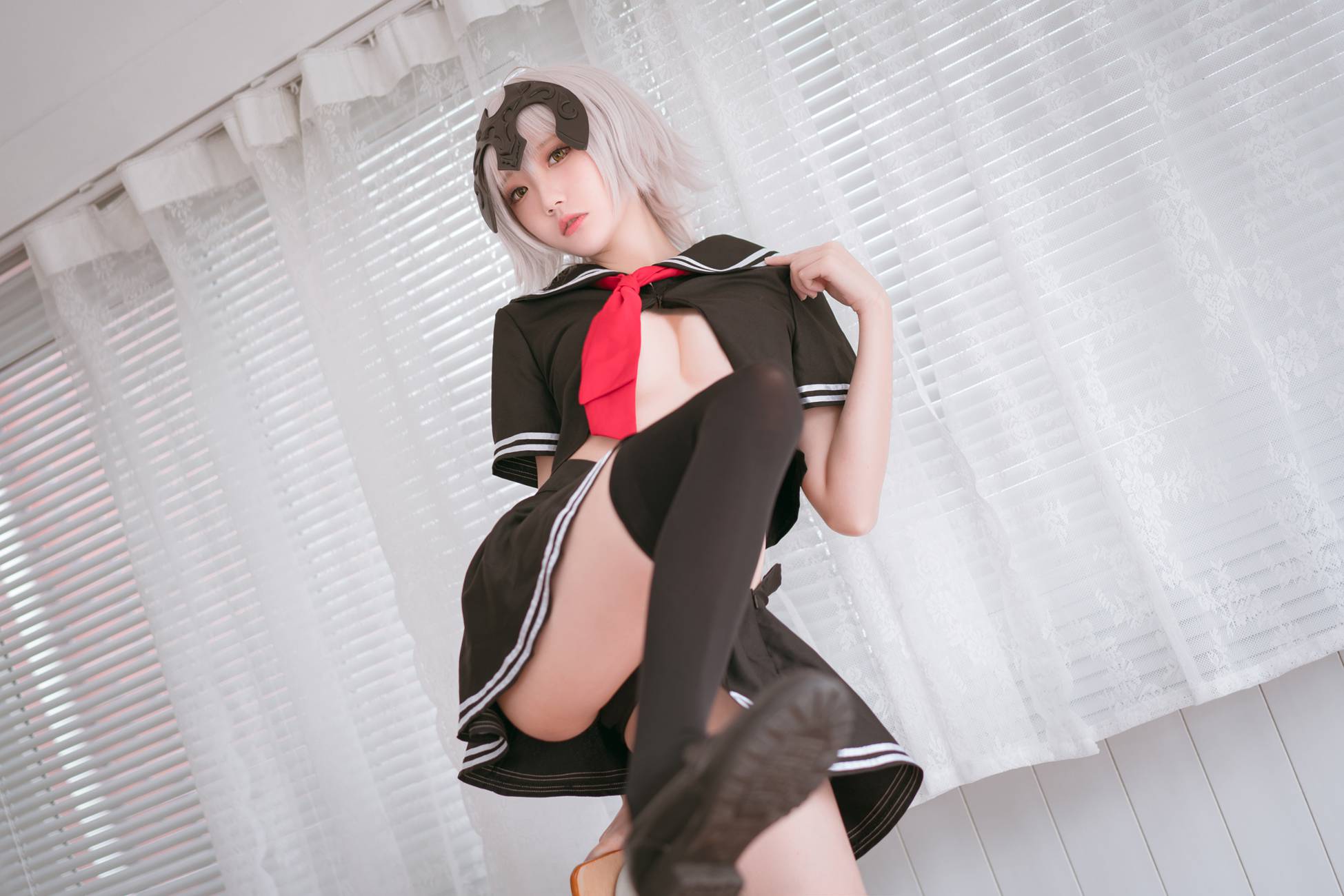 瓜希酱  – 黑贞德 校服[13P] – 速更版-艺库