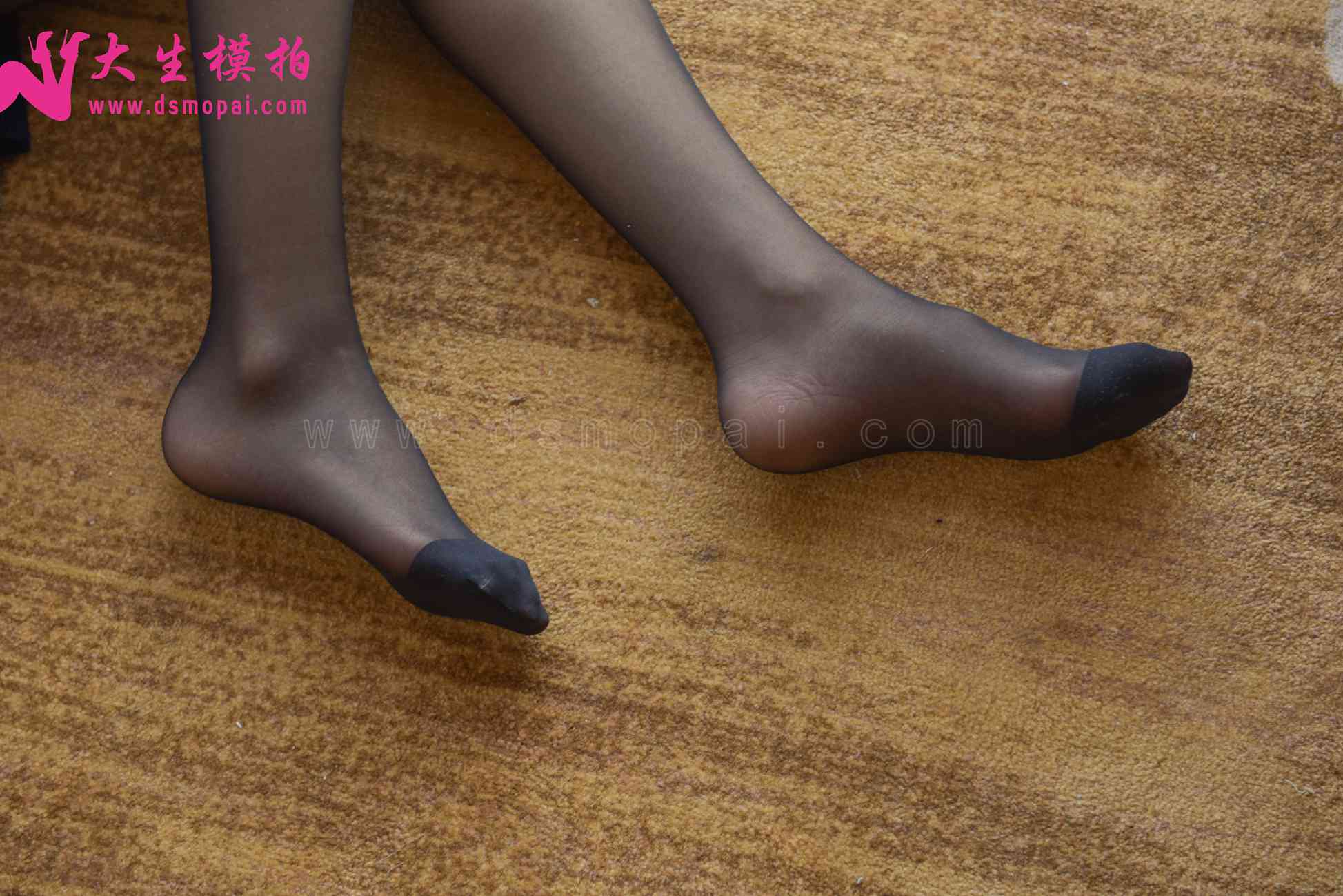 图片[17]-大生模拍 NO.210 意涵 JK黑丝[55P] – 速更版-美库