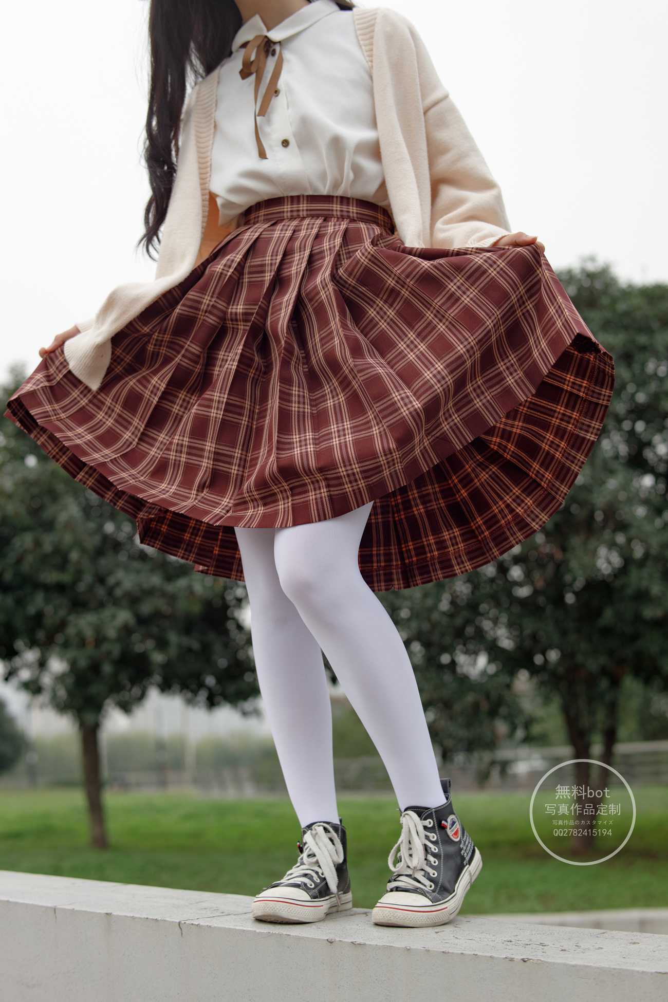 图片[85]-森萝财团写真 有料 NO.006 依依 户外白丝JK制服[90P] – 速更版-美库