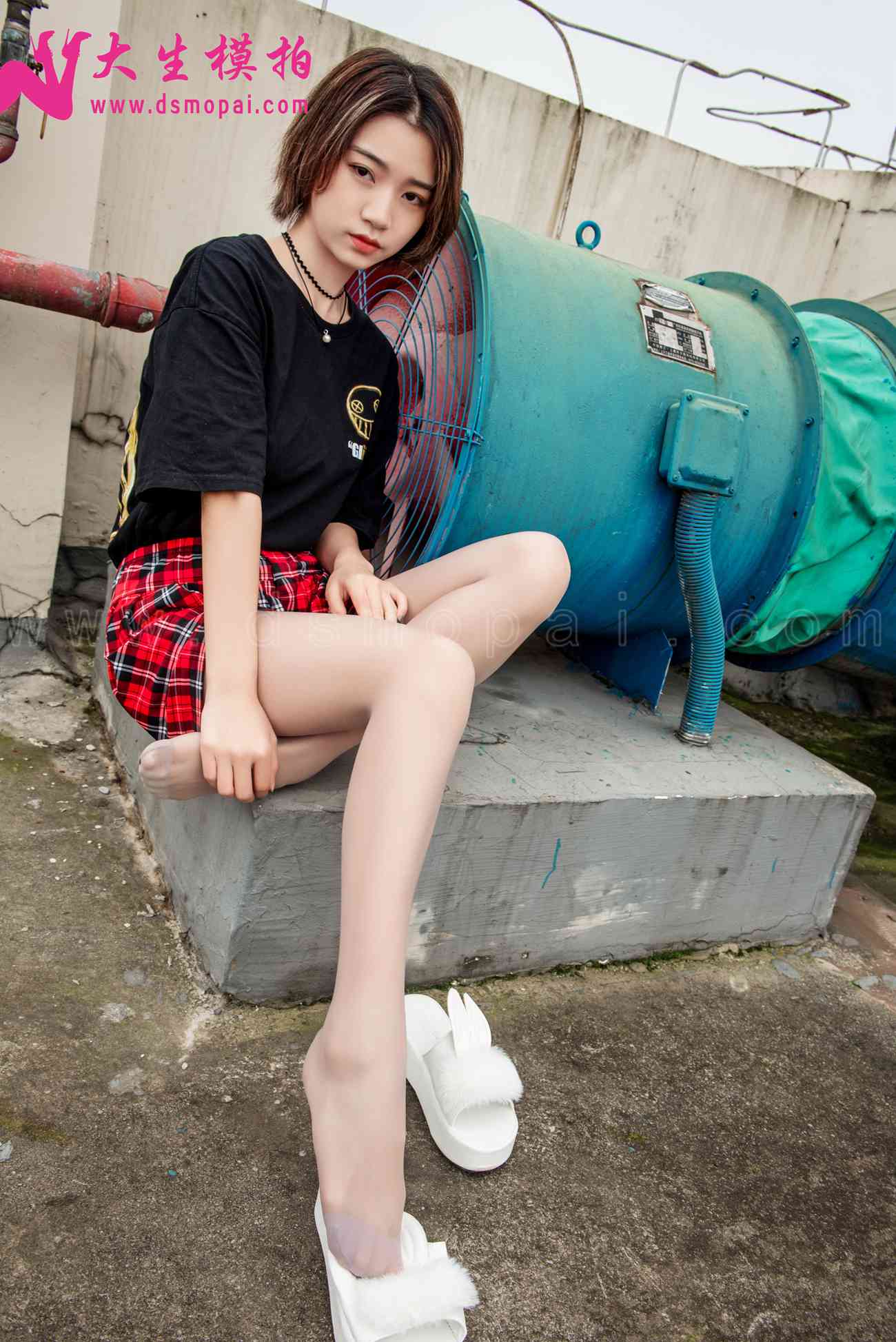 图片[28]-大生模拍 NO.214 小小 天台美足 [49P] – 速更版-美库