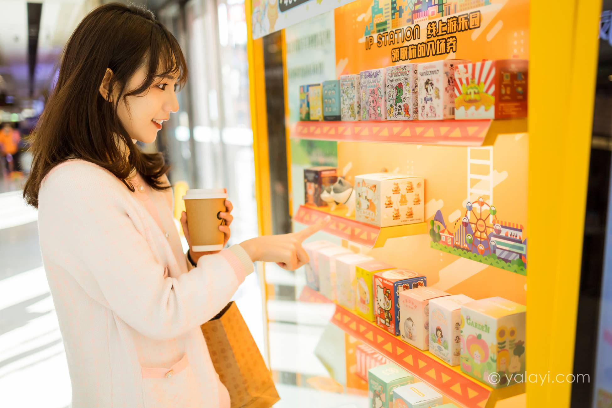 图片[18]-[YALAYI雅拉伊]2021.01.11 NO.750 果果《甜蜜约会》[47P] – 速更版-美库