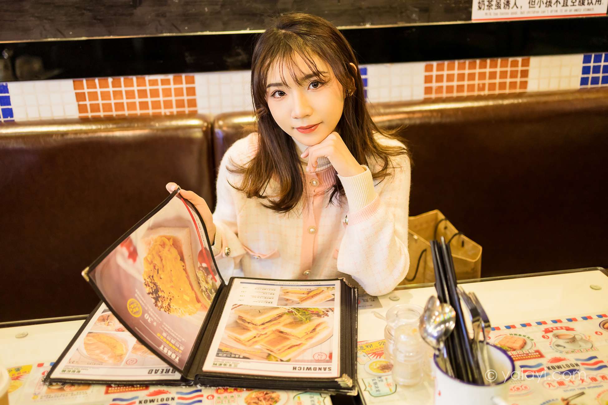 图片[40]-[YALAYI雅拉伊]2021.01.11 NO.750 果果《甜蜜约会》[47P] – 速更版-美库