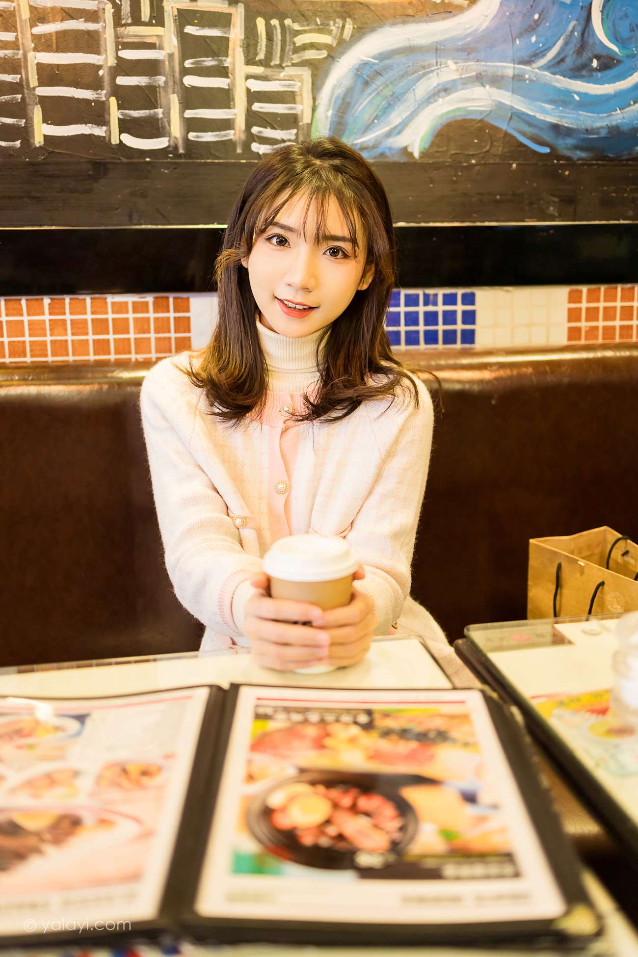 图片[43]-[YALAYI雅拉伊]2021.01.11 NO.750 果果《甜蜜约会》[47P] – 速更版-美库