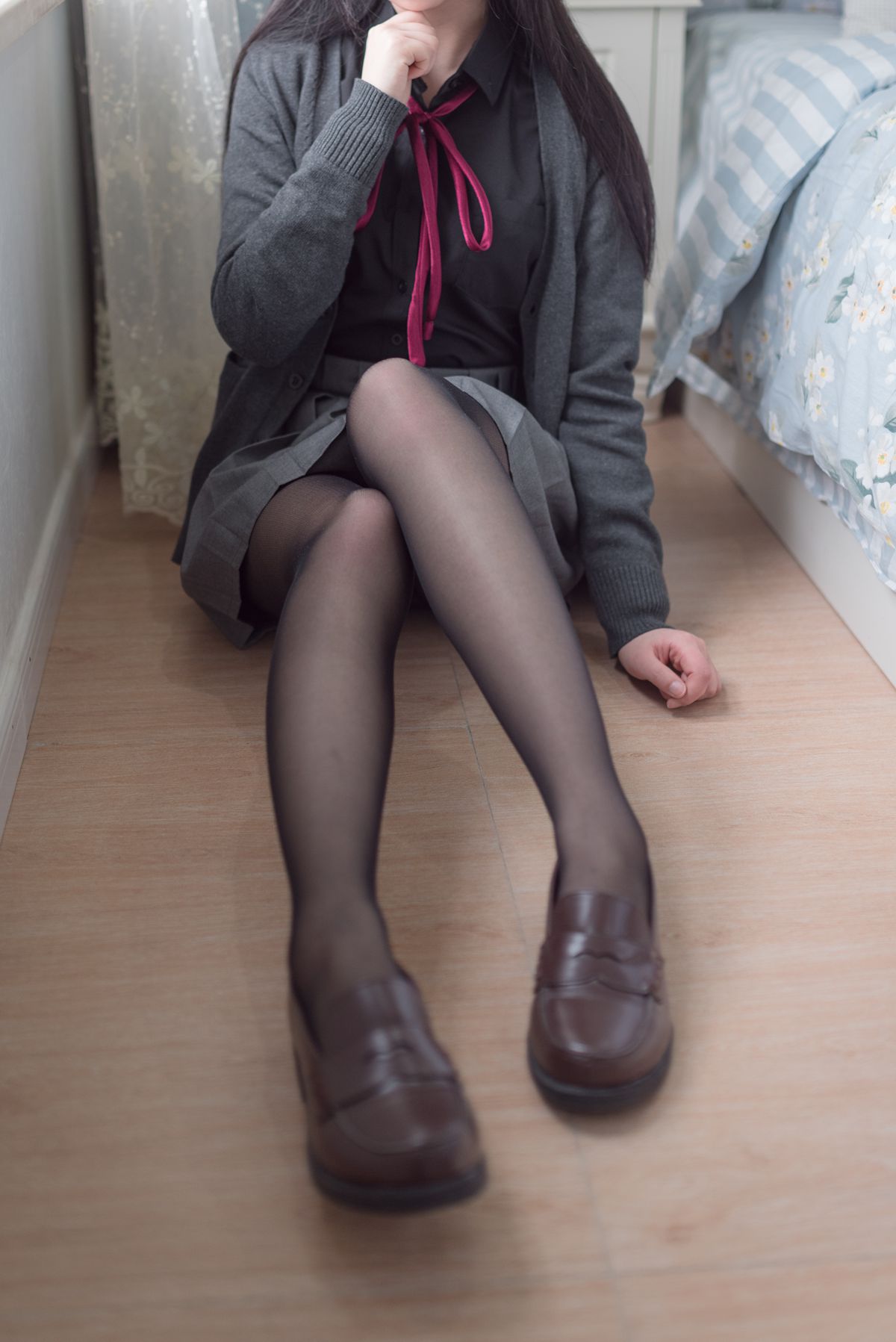 图片[36]-Cos小姐姐雪琪 JK黑丝 [45P] – 速更版-美库