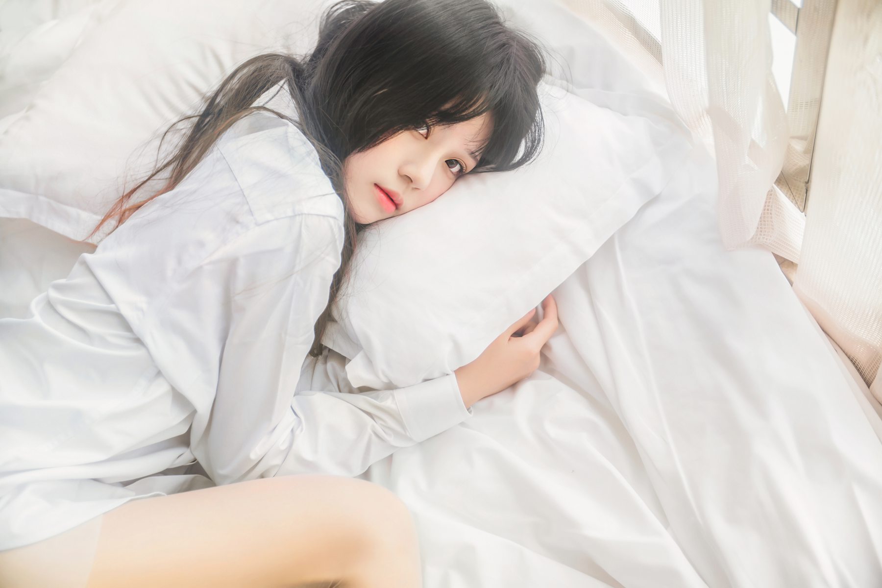 图片[50]-桜桃喵 白衬衫散发 [49P] – 速更版-美库