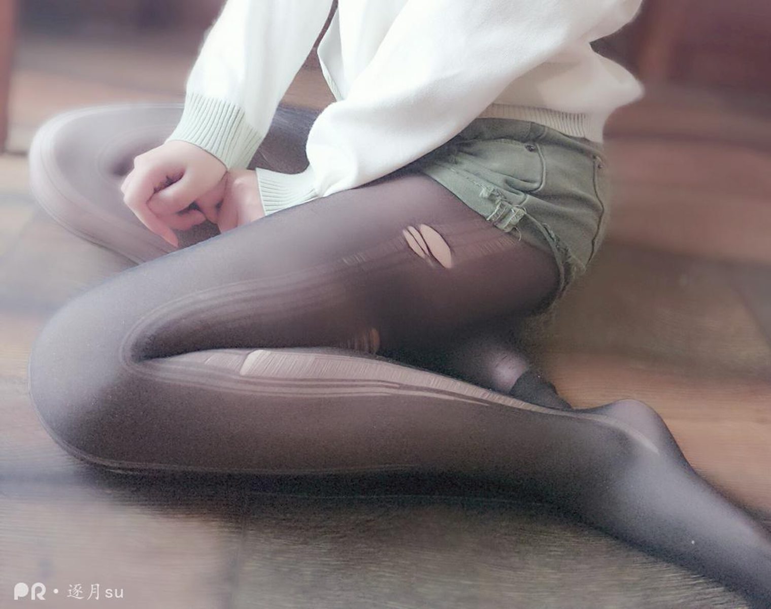 图片[14]-逐月su – 听撕丝袜的声音还真是爽 [23P] – 速更版-美库