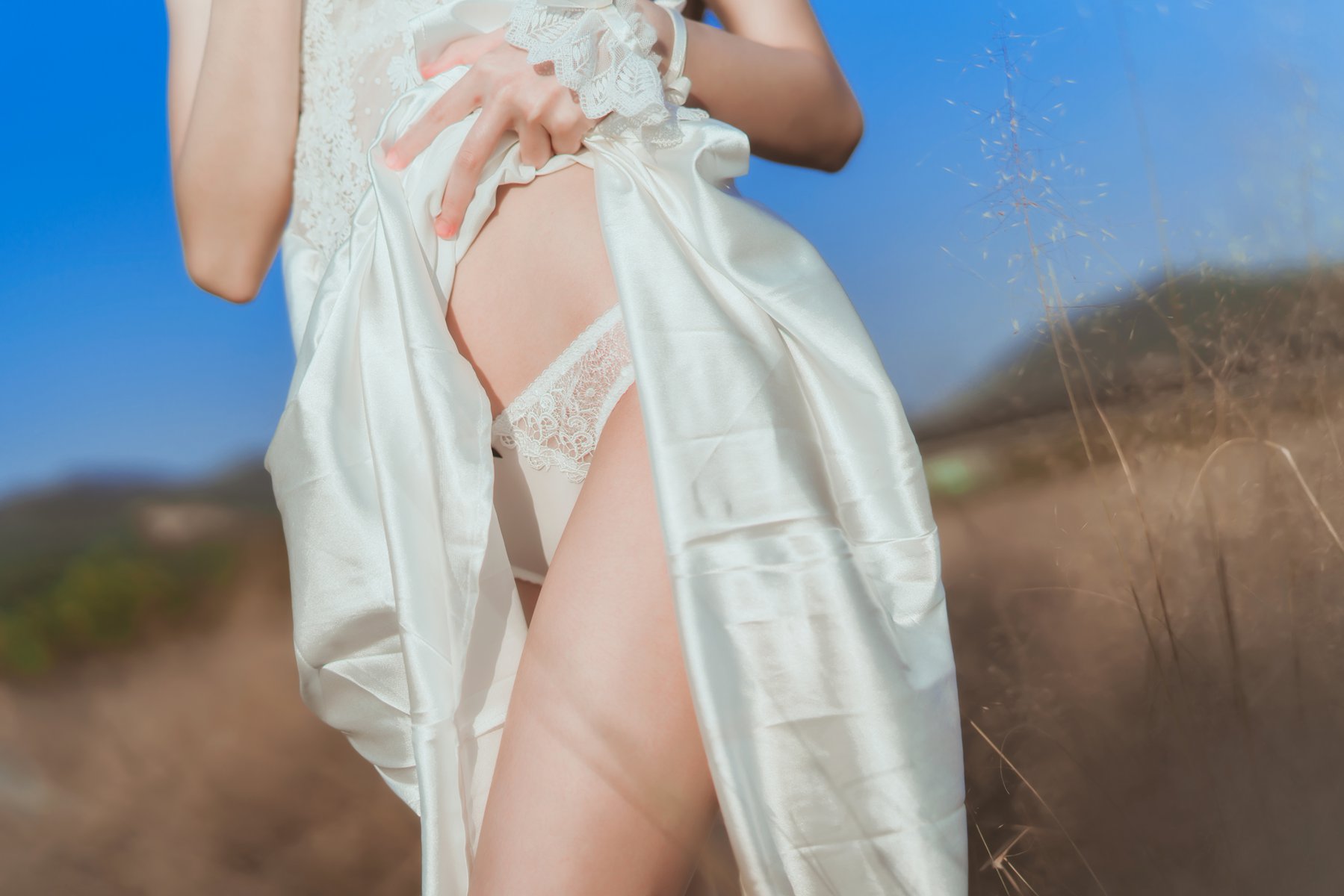 图片[28]-桜桃喵 冬眠 麦田白裙下 [45P] – 速更版-美库