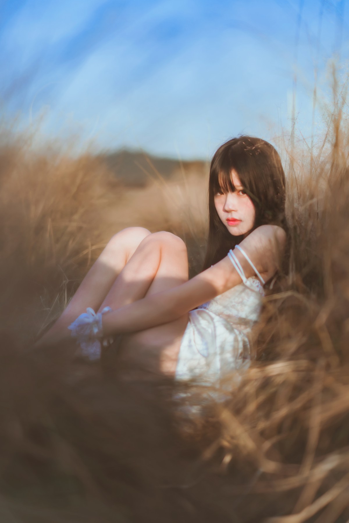 图片[30]-桜桃喵 冬眠 麦田白裙下 [45P] – 速更版-美库