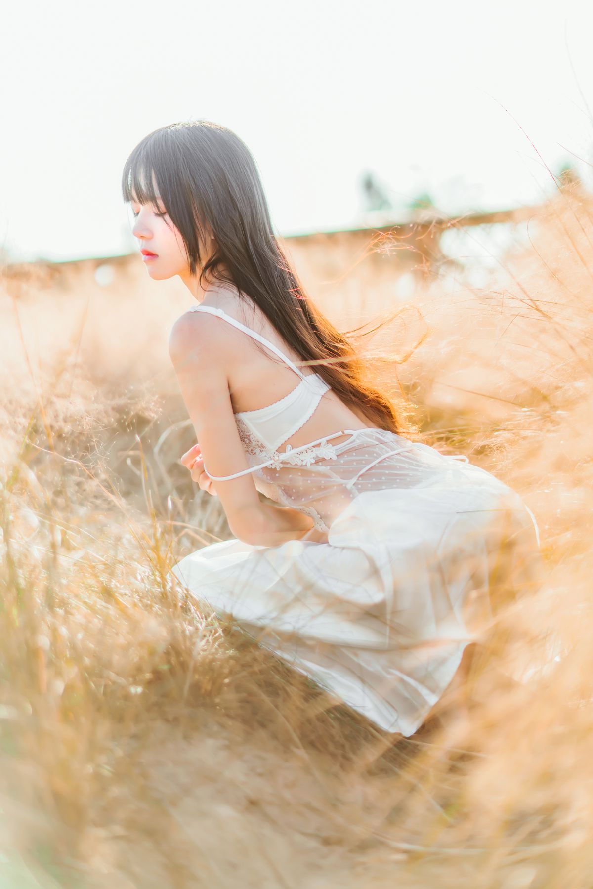 图片[36]-桜桃喵 冬眠 麦田白裙下 [45P] – 速更版-美库