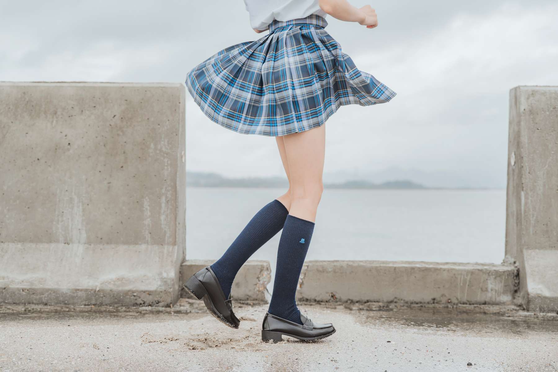 图片[18]-桜桃喵 耳畔的风 [27P] – 速更版-美库