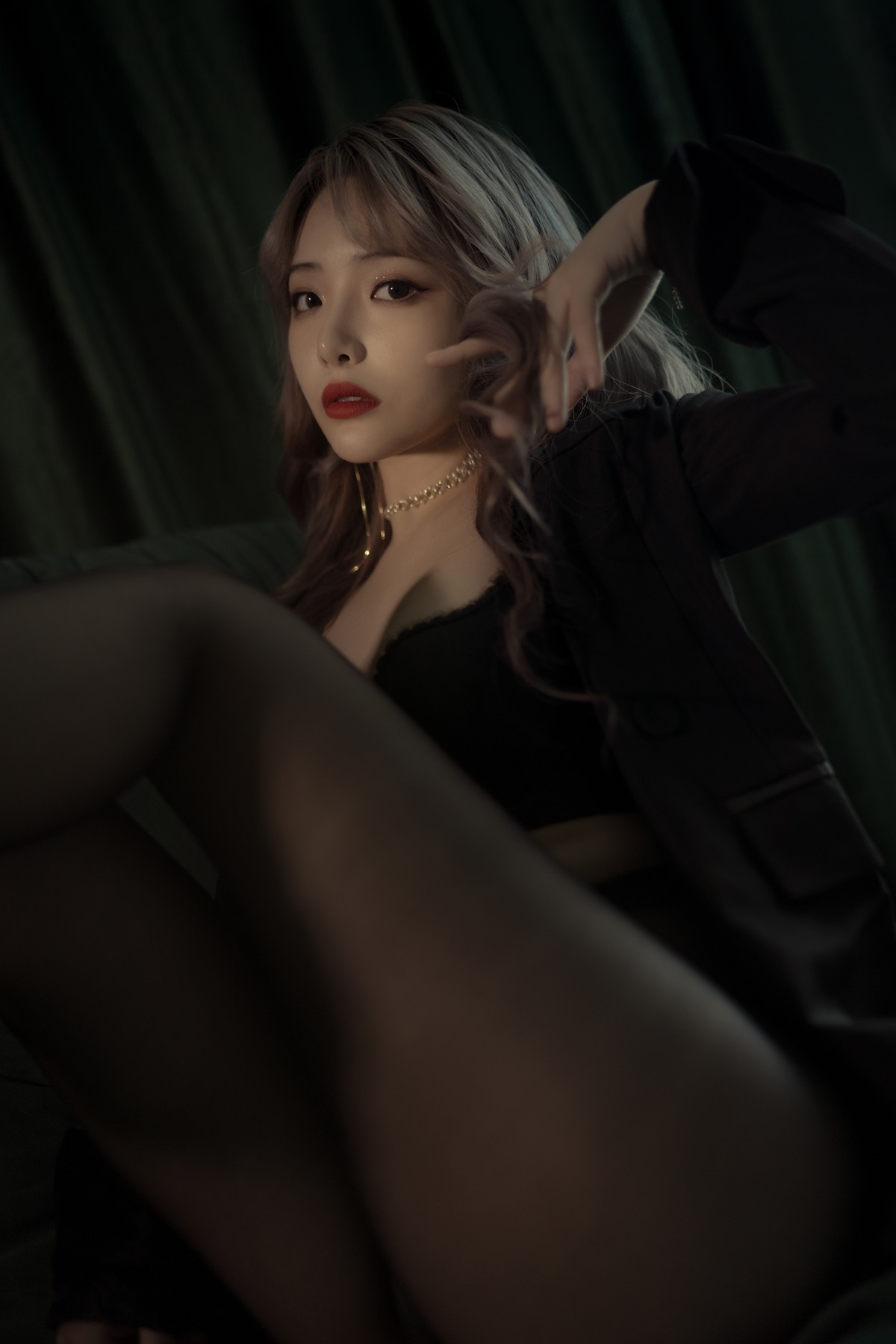 图片[11]-动漫博主 雯妹不讲道理 – 西装 [25P] – 速更版-美库