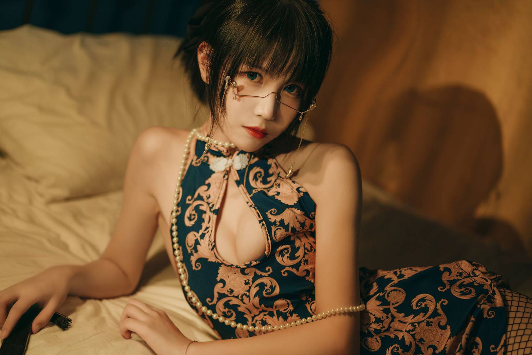 图片[21]-逐月Su 渔网袜 短旗袍 [37P] – 速更版-美库