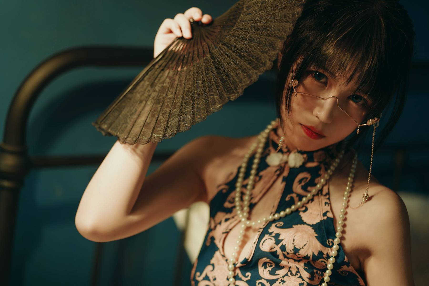 图片[28]-逐月Su 渔网袜 短旗袍 [37P] – 速更版-美库