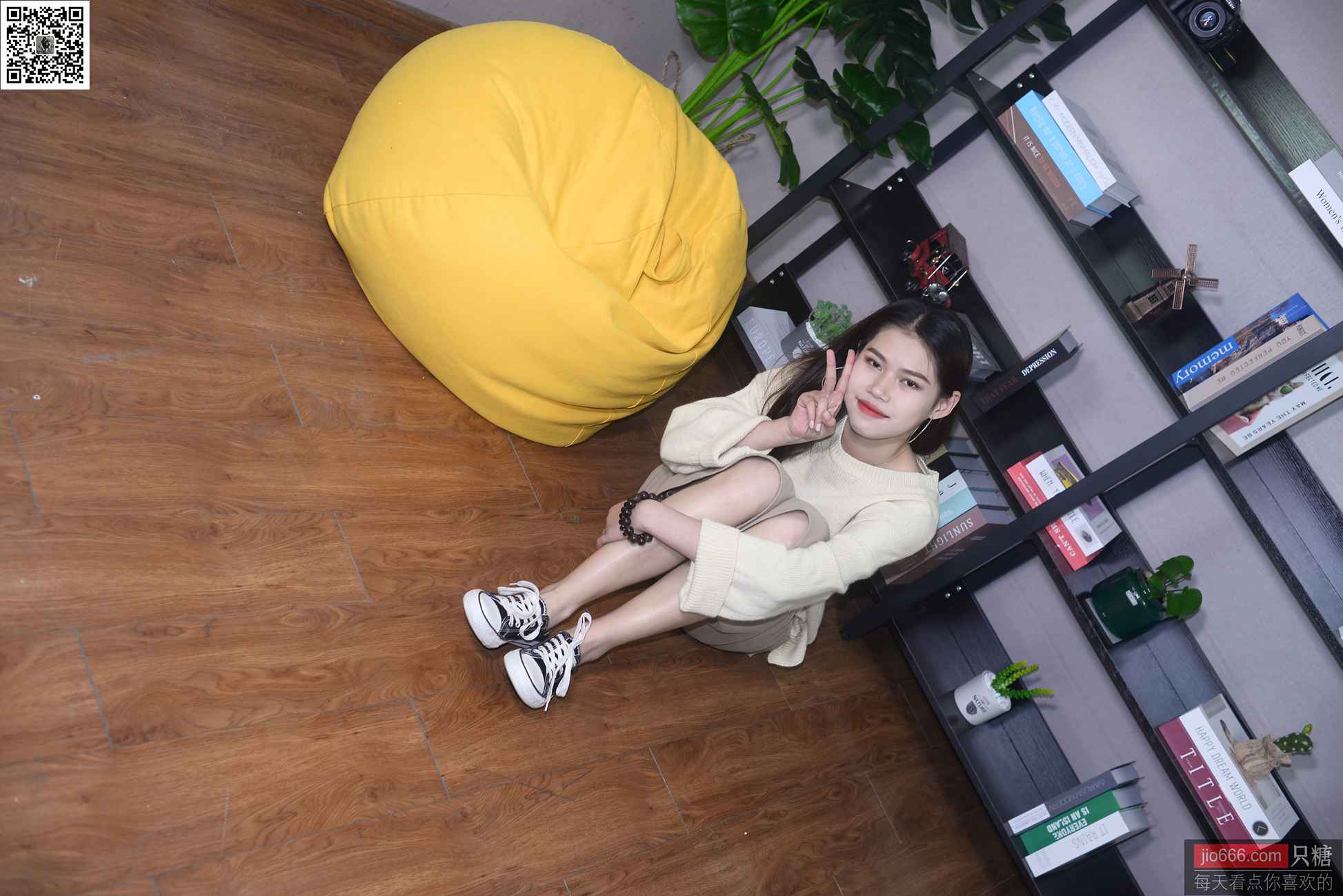 图片[193]-[只糖棉袜]NO.165 苏瑶 有趣的灵魂终会遇见[205P] – 速更版-美库