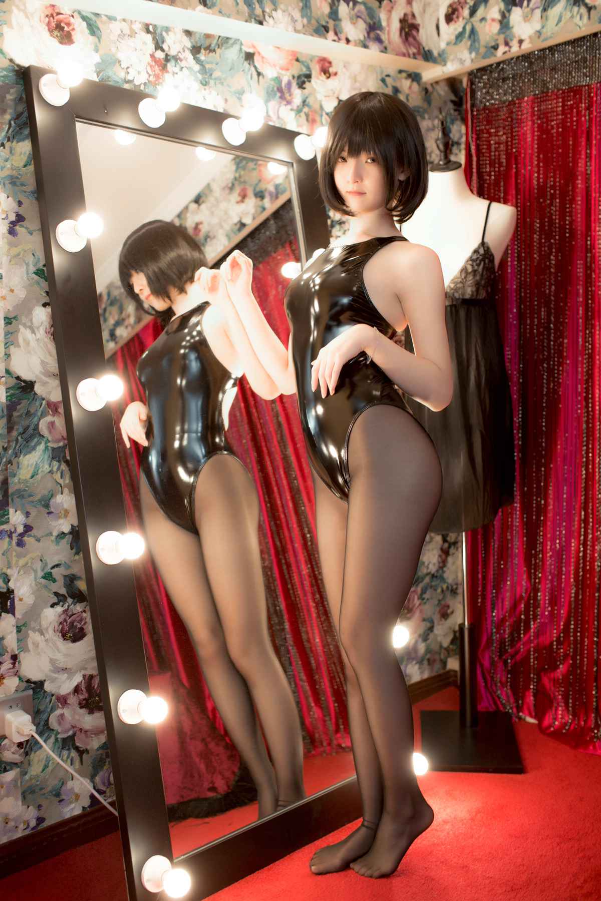 图片[13]-一小央泽-黑丝 [33P] – 速更版-美库