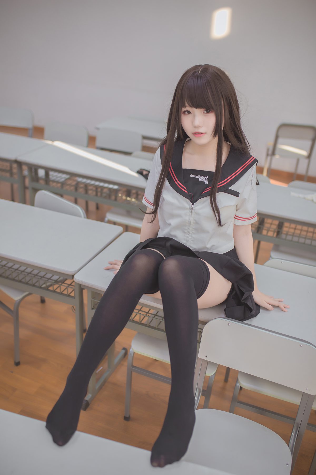 Yoko宅夏Cos - 黑丝JK [39P] - 速更版-艺库