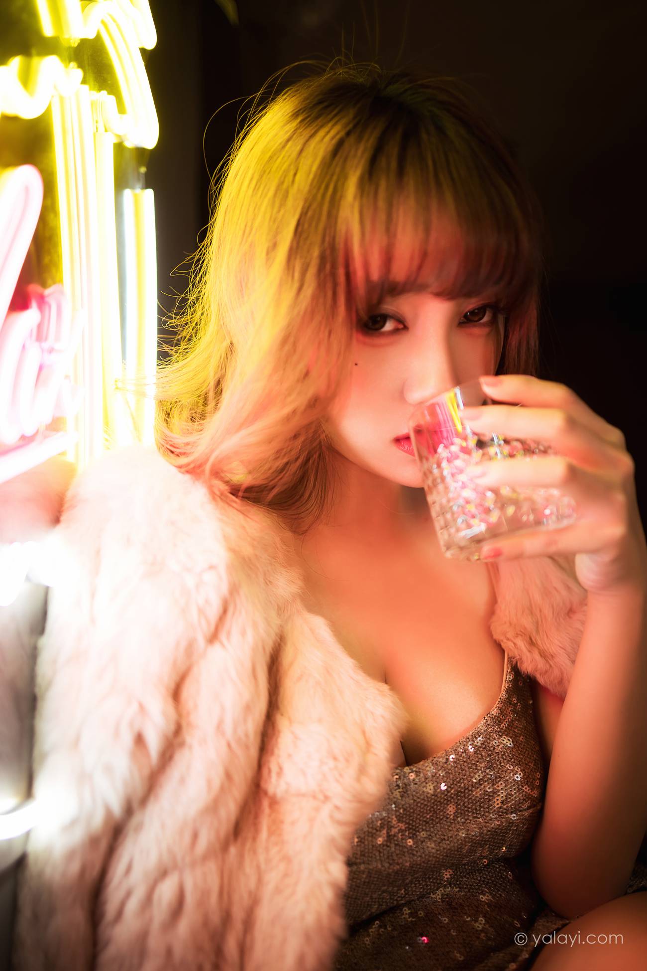 图片[12]-[YALAYI雅拉伊]2021.01.13 NO.751 独自买醉 虞艺[51P] – 速更版-美库