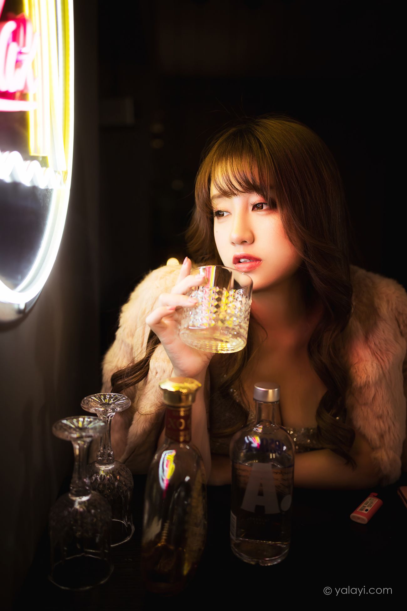 图片[50]-[YALAYI雅拉伊]2021.01.13 NO.751 独自买醉 虞艺[51P] – 速更版-美库