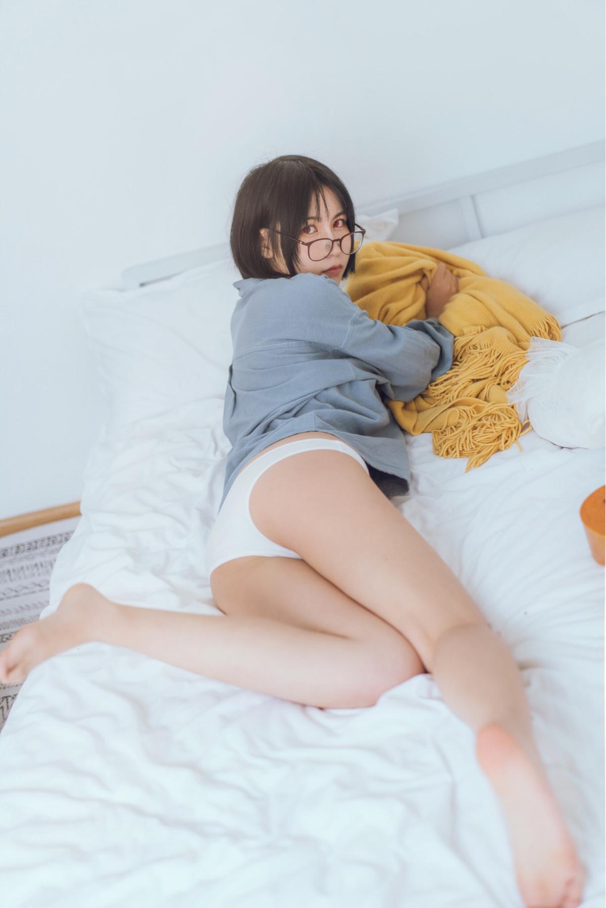 图片[16]-逐月Su 蓝色衬衫发布 [22P] – 速更版-美库