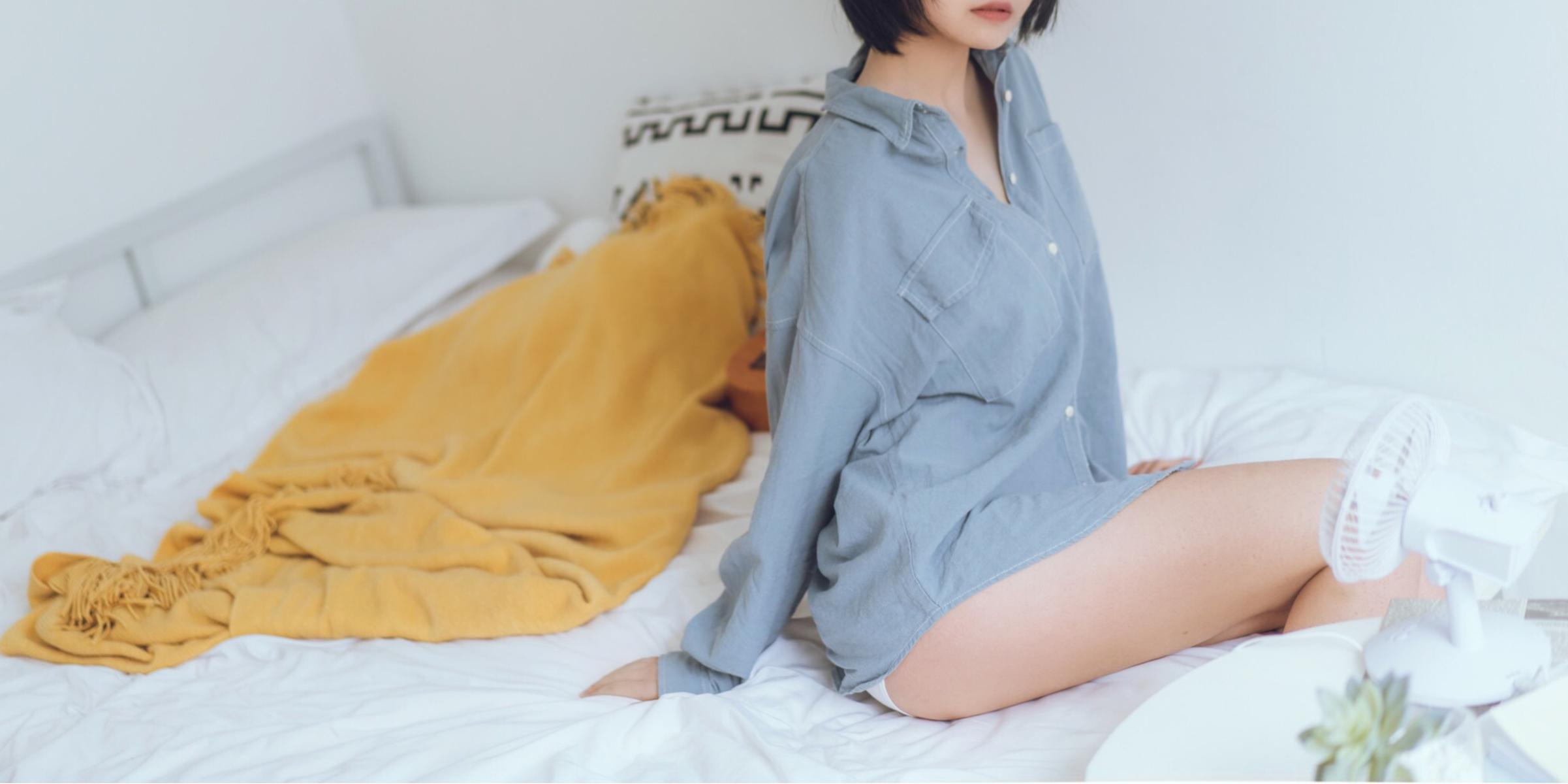 图片[23]-逐月Su 蓝色衬衫发布 [22P] – 速更版-美库