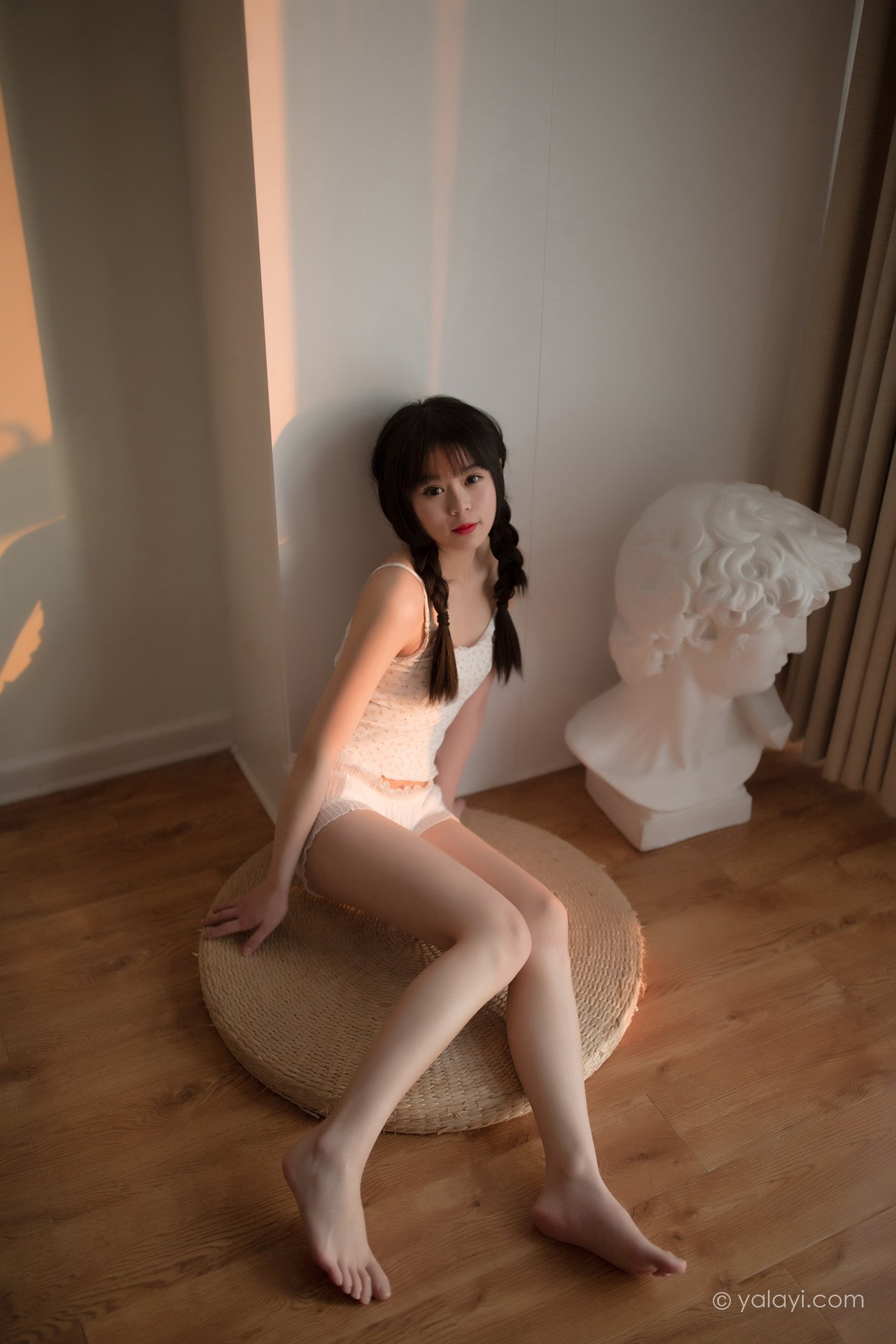 图片[33]-[YALAYI雅拉伊]2021.01.22 NO.755 零零后少女 小乖[39P] – 速更版-美库