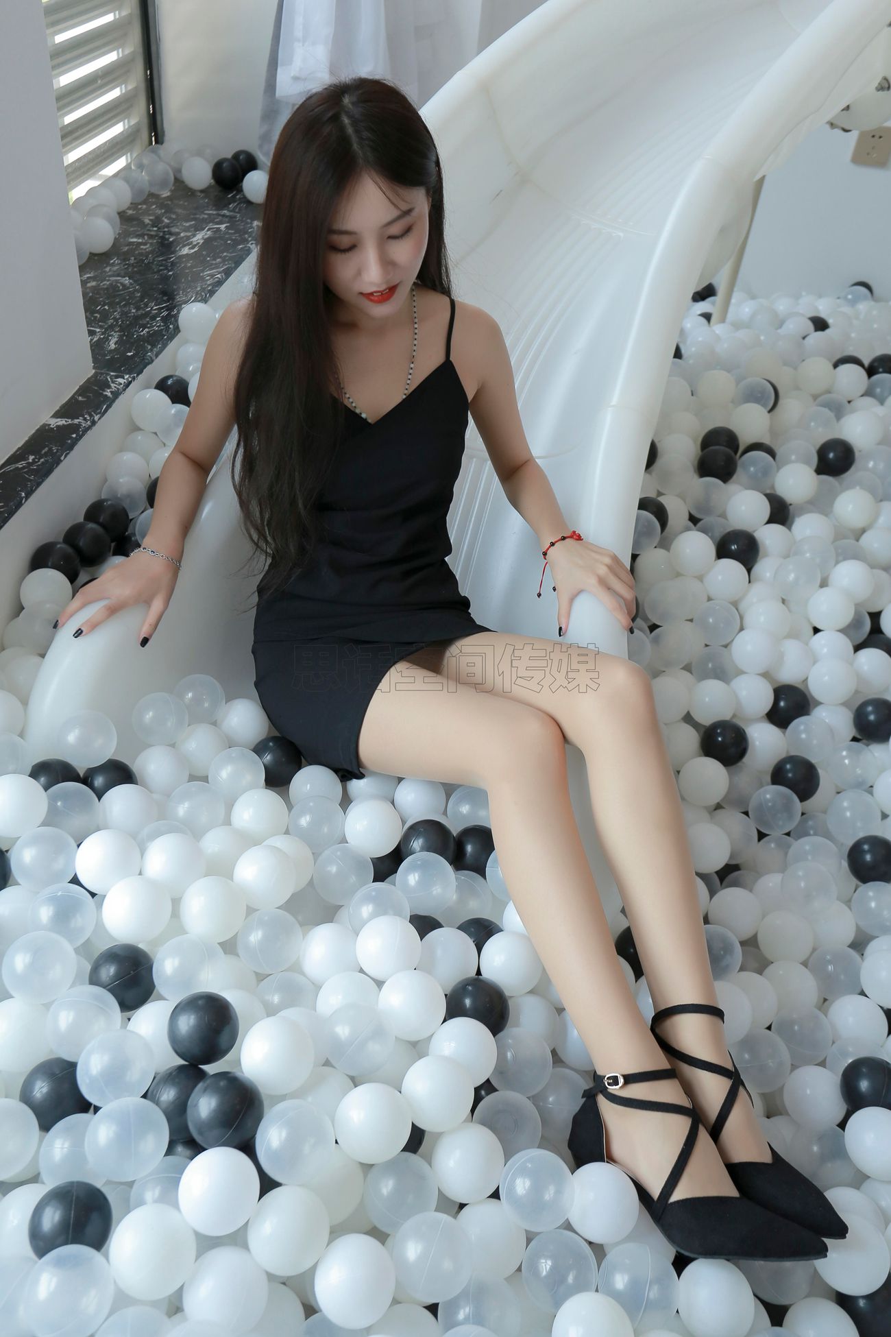 图片[11]-[SiHua思话]SJ001 曦然 泡泡球上的学姐[47P] – 速更版-美库